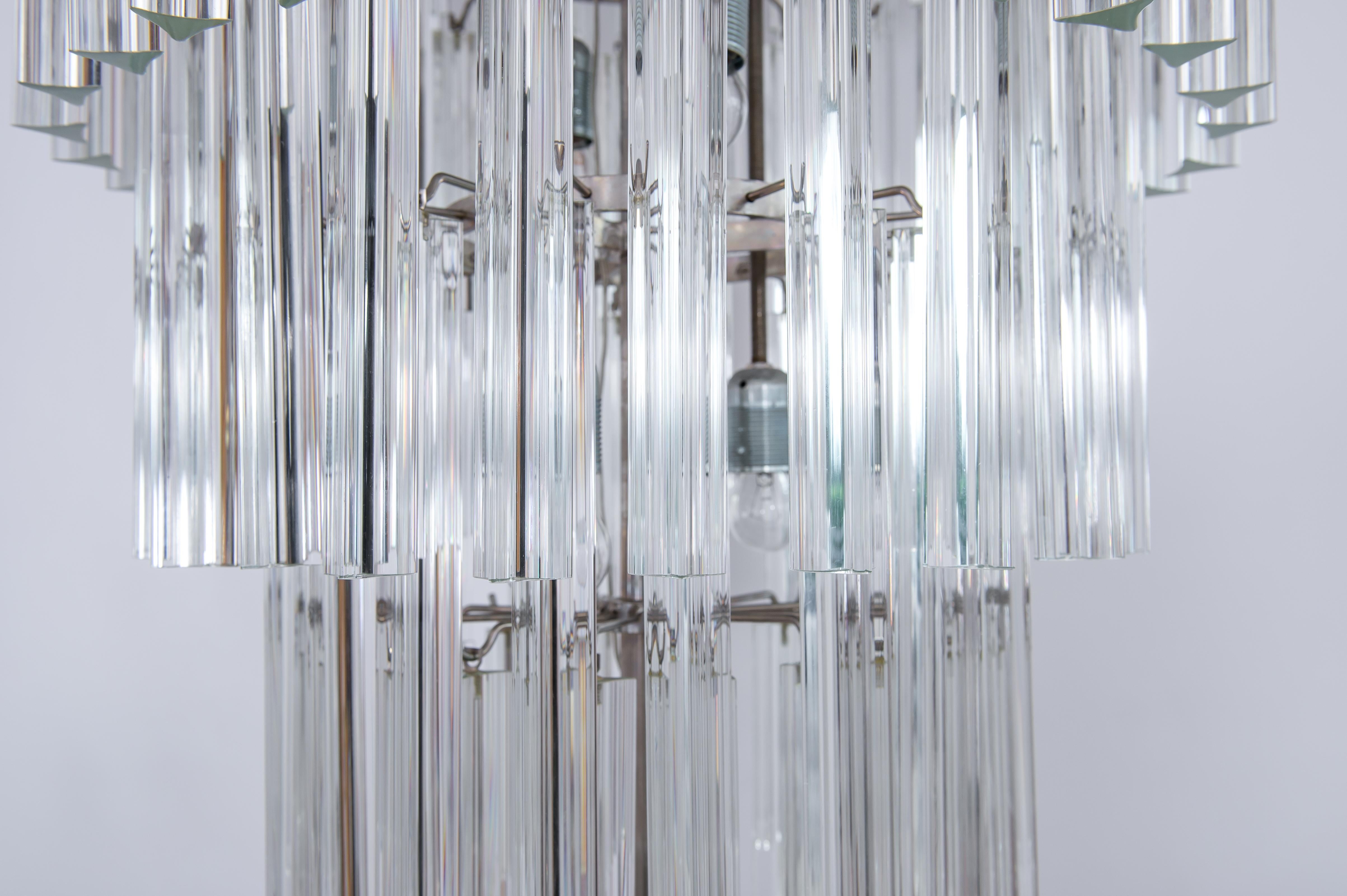 Lustre à cônes en verre de Murano transparent du 21e siècle, fabriqué à Venise en vente 2