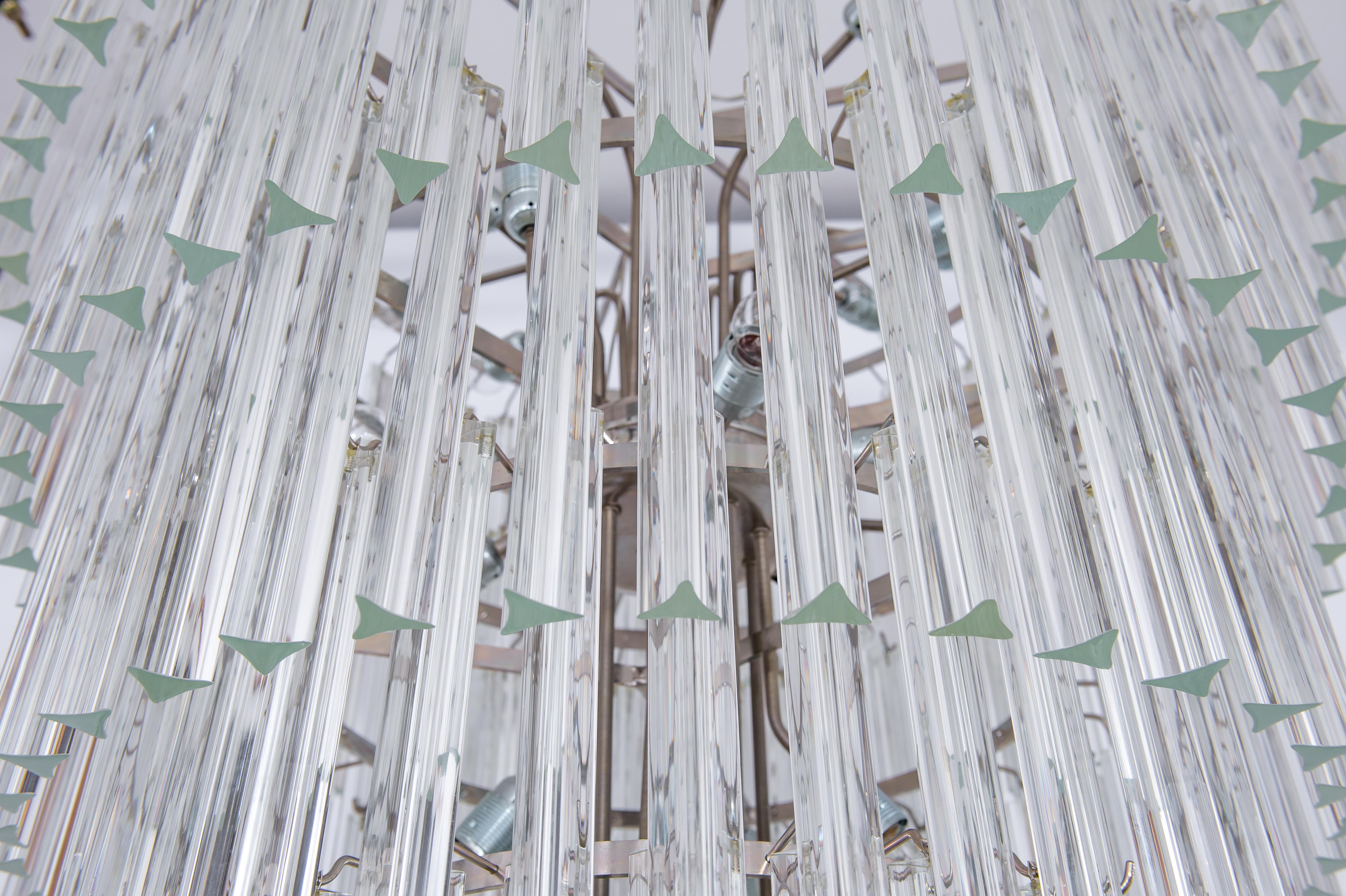 Lustre à cônes en verre de Murano transparent du 21e siècle, fabriqué à Venise en vente 3