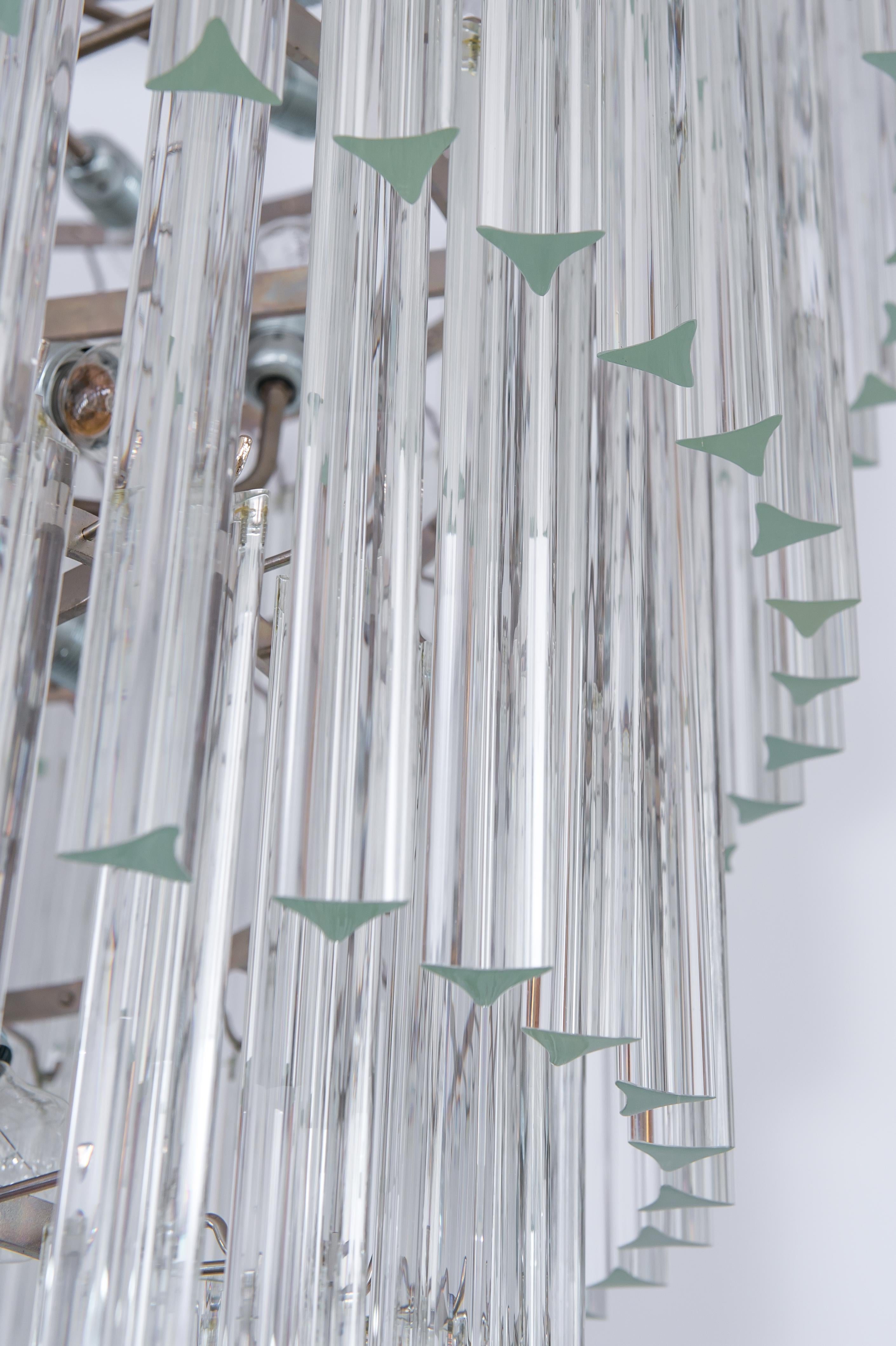 Transparenter Kegel-Kronleuchter aus Muranoglas des 21. Jahrhunderts, hergestellt in Venedig im Angebot 4