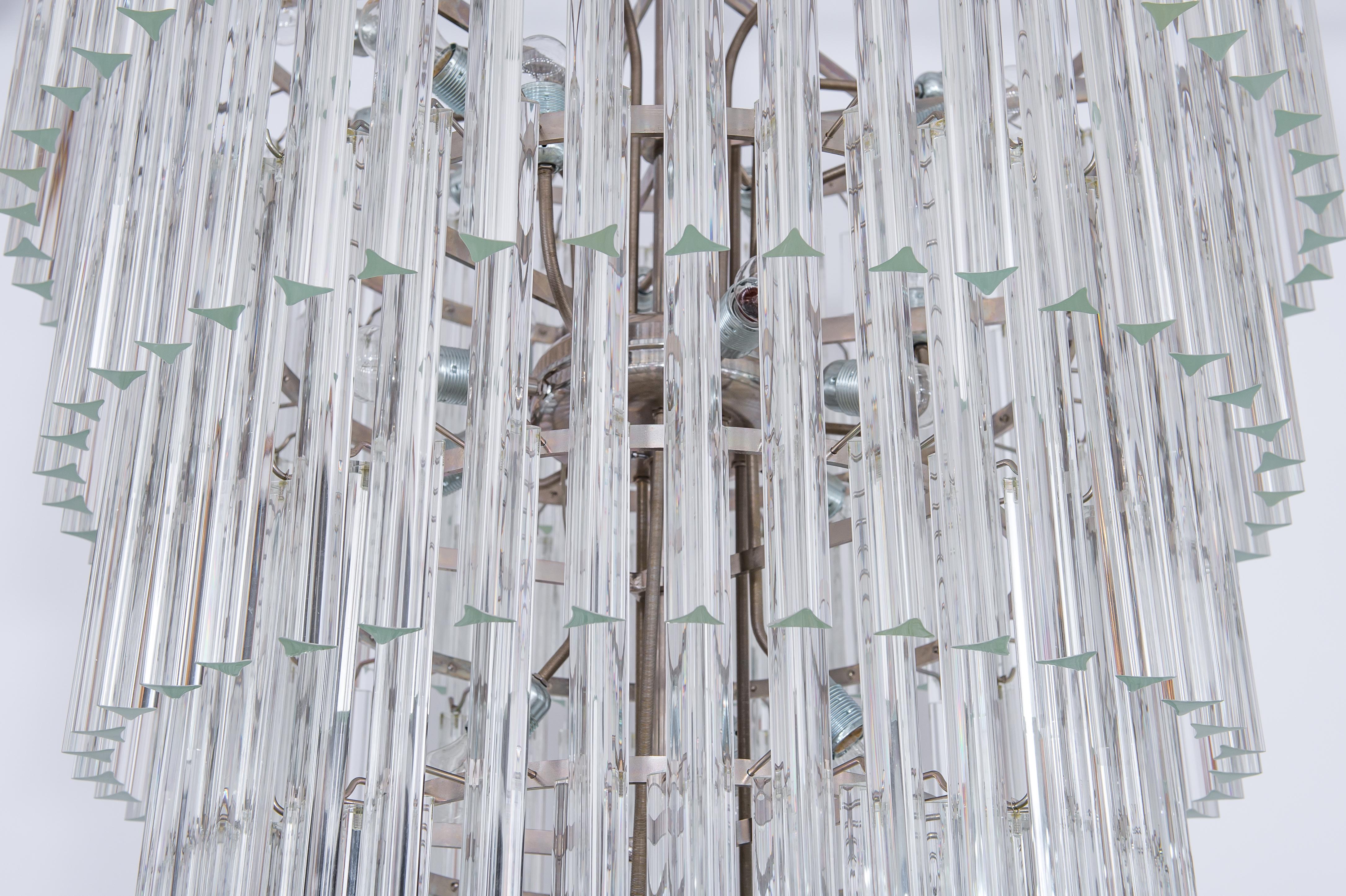 Transparenter Kegel-Kronleuchter aus Muranoglas des 21. Jahrhunderts, hergestellt in Venedig im Angebot 12