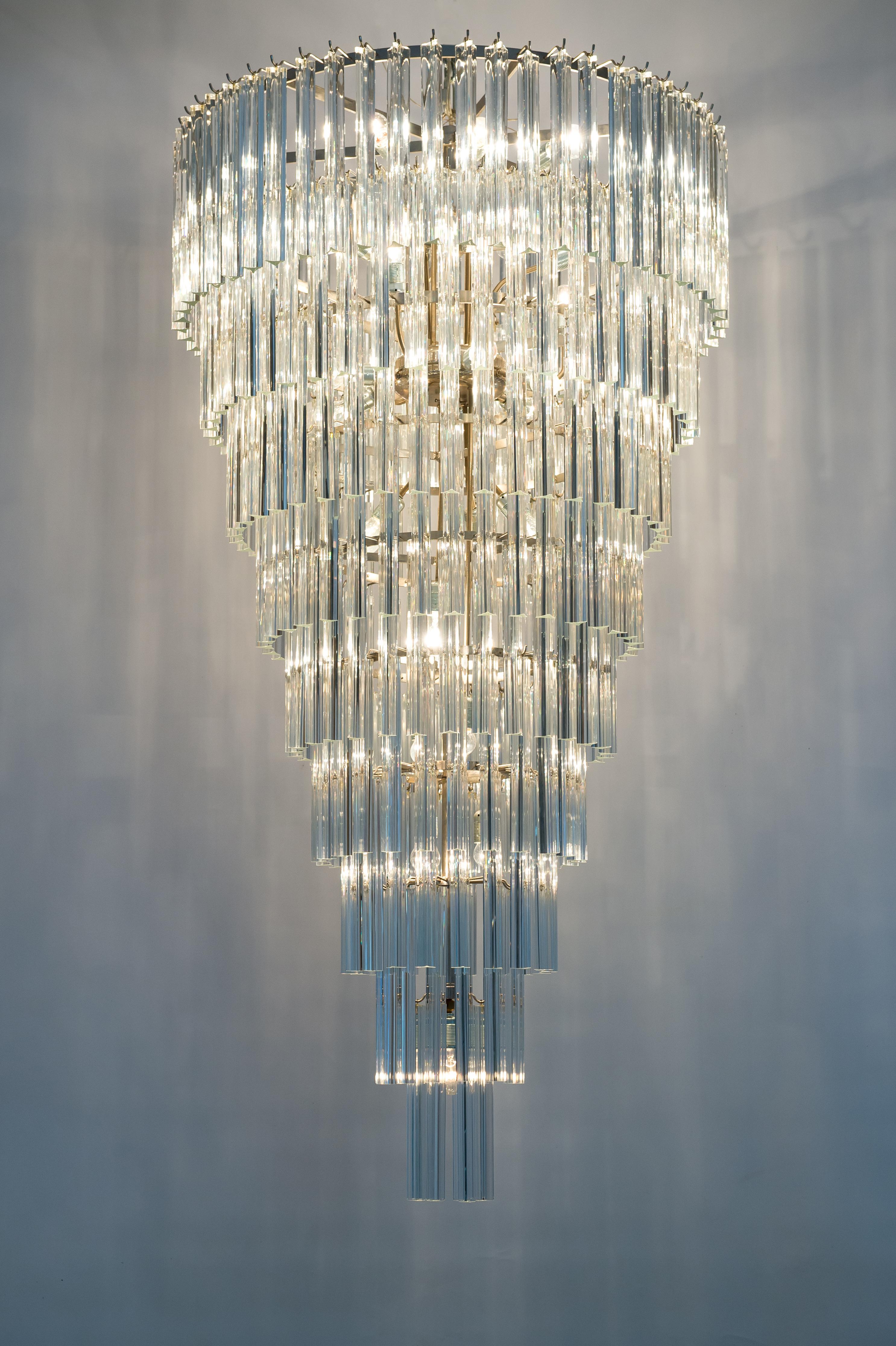 Mid-Century Modern 21st Century Transparent Murano Glass Cone Chandelier, Made in Venice For Sale