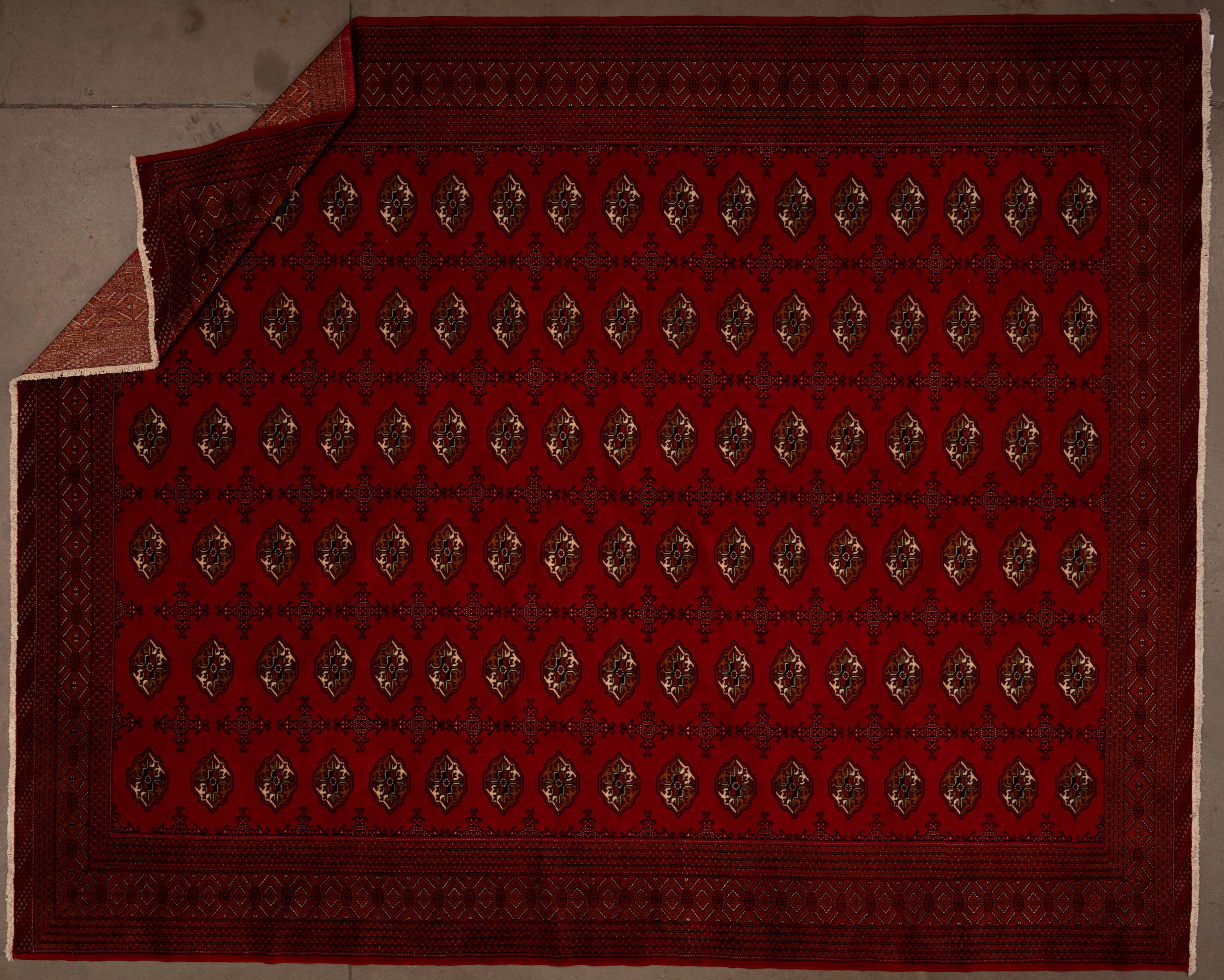 Alfombra tribal bokara del siglo XXI Tejido a mano en venta