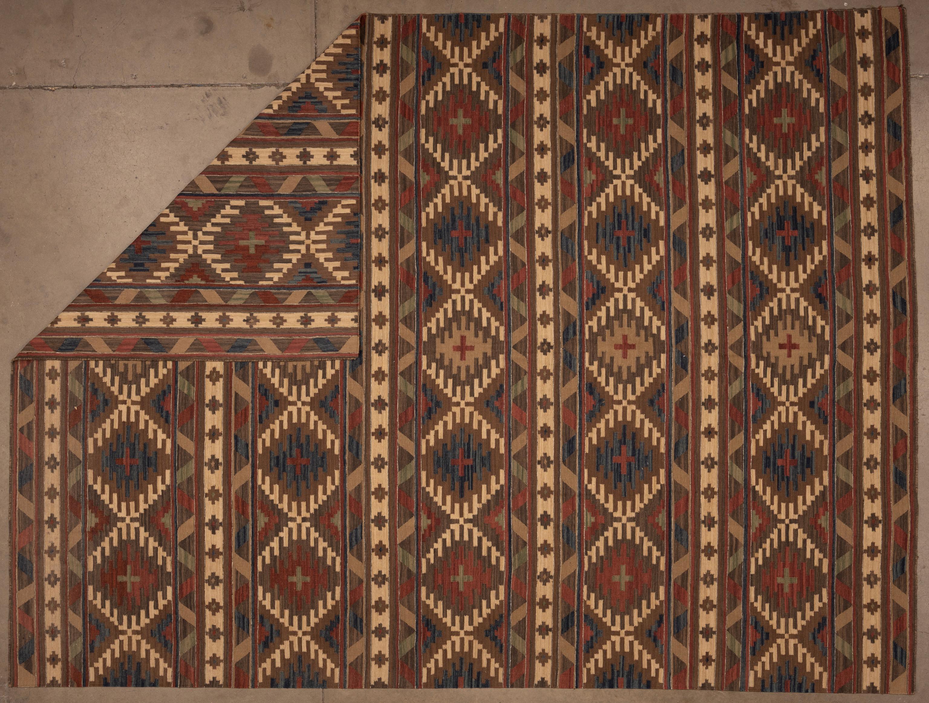 Tissé à la main Tapis tribal du 21e siècle en vente