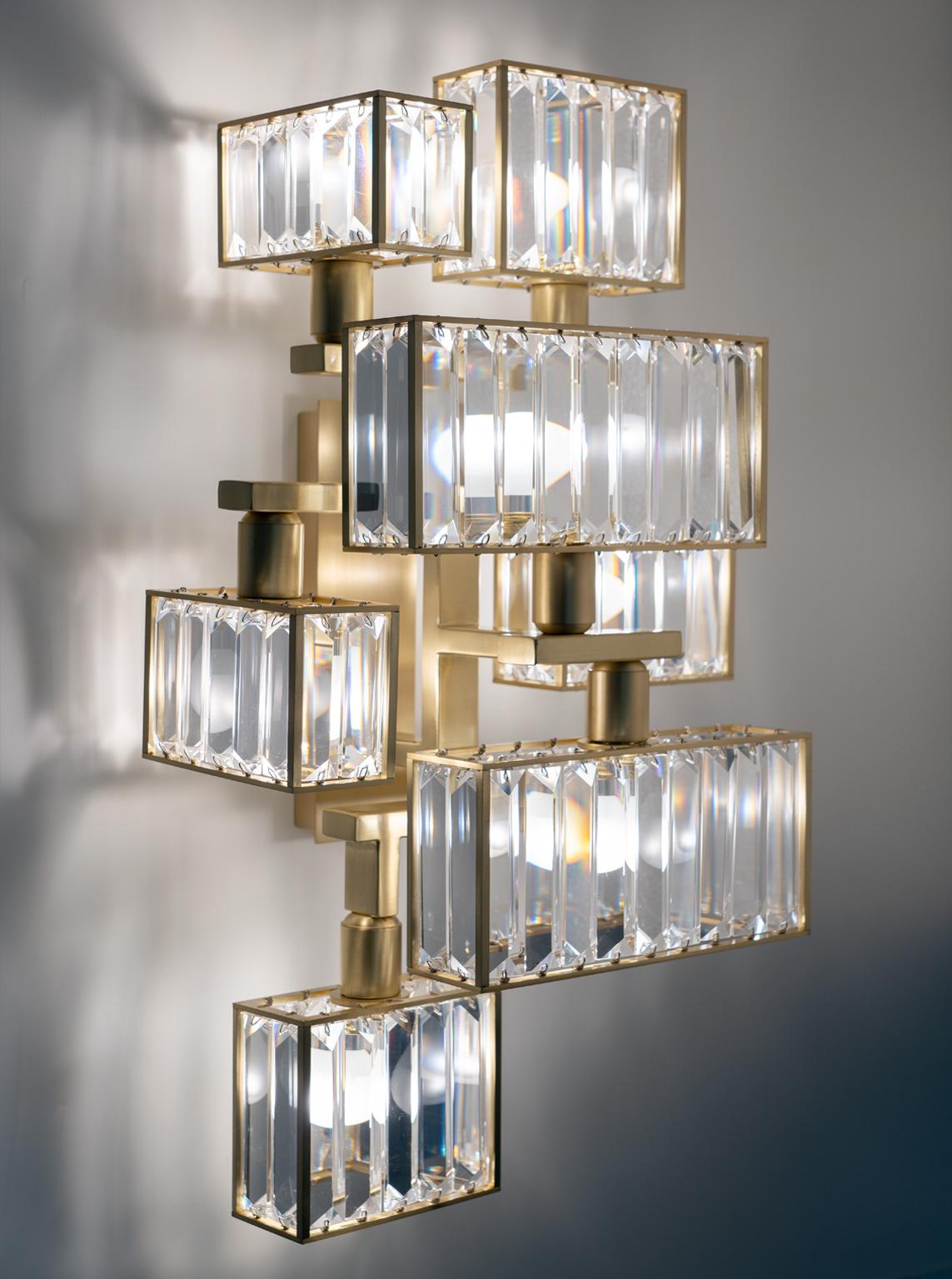 Italian 21st Century Tur Crystal and Satin Brass 7 Lights Wall Lamp by Patrizia Garganti For Sale