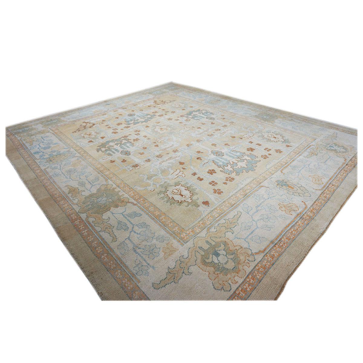 Tessuto a mano Tappeto turco 21st Century Donegal 11x14 Tan, Blue e Ivory in vendita