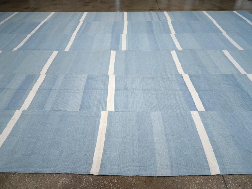 Türkischer Flachgewebe-Kilim-Teppich des 21. Jahrhunderts in Übergröße (Handgewebt) im Angebot