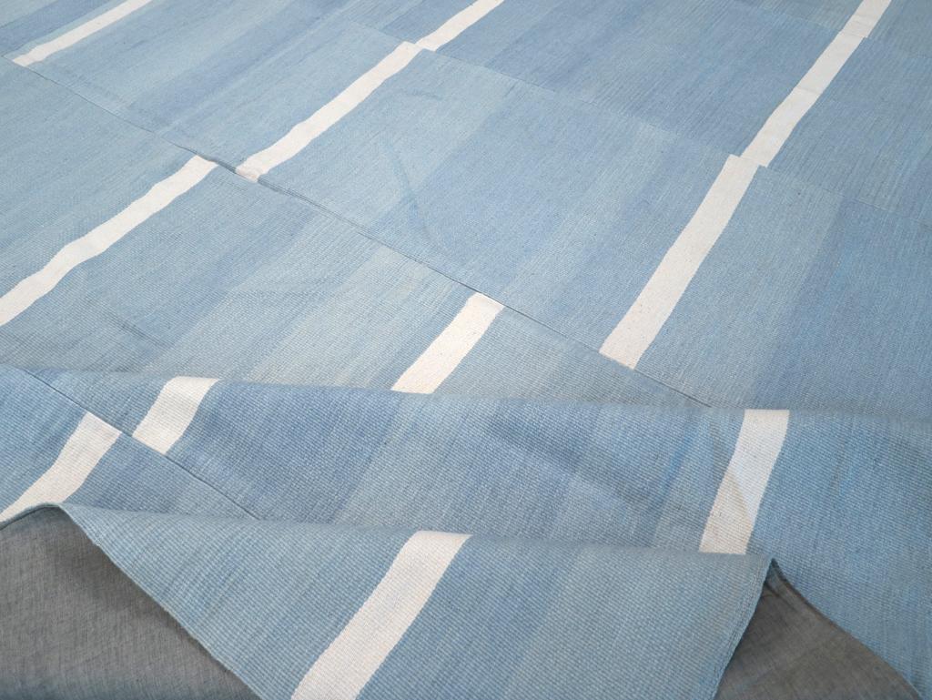 Türkischer Flachgewebe-Kilim-Teppich des 21. Jahrhunderts in Übergröße (Wolle) im Angebot