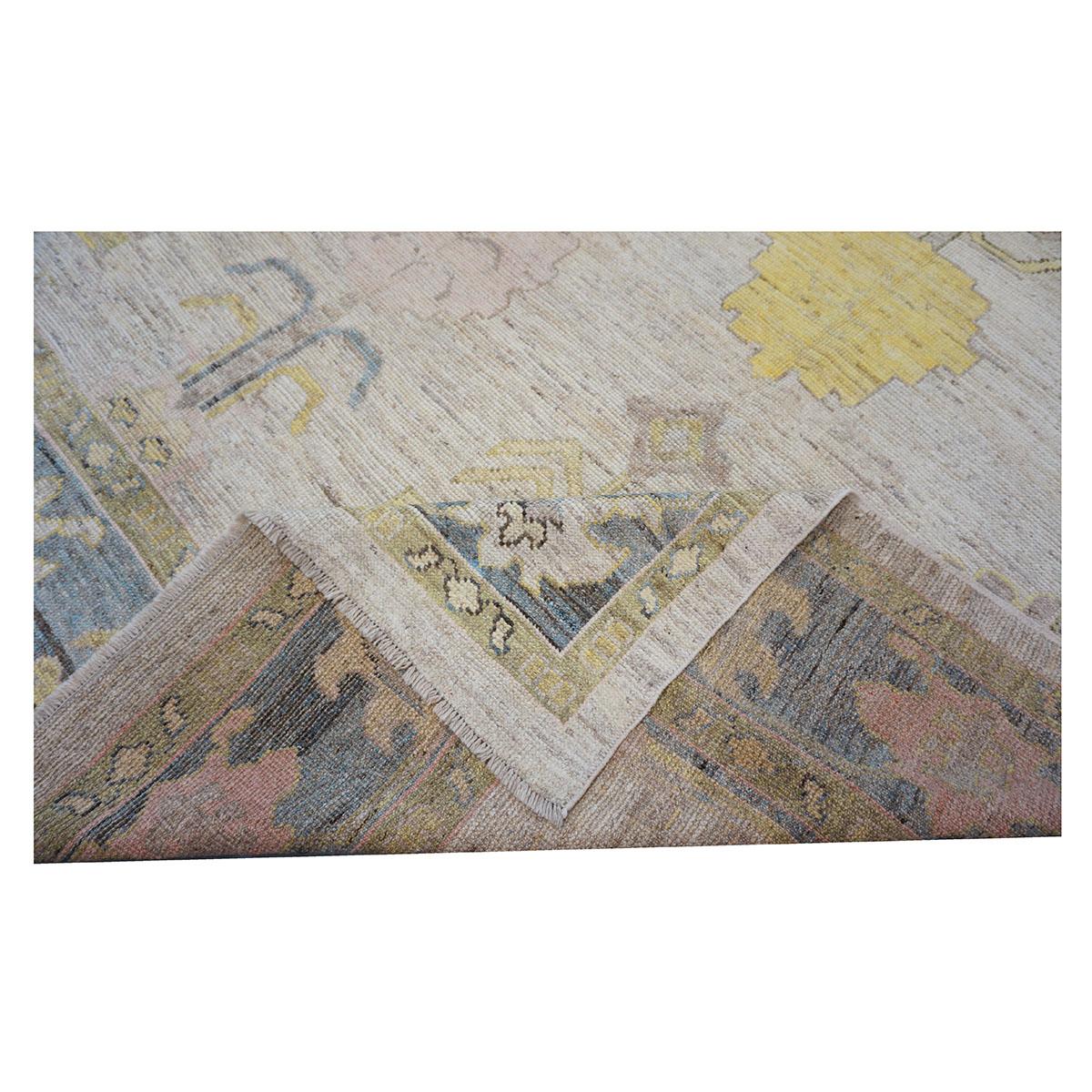 21st Century Turkish Oushak 10x13 Ivory, Grey, & Yellow Handmade Area Rug For Sale 6