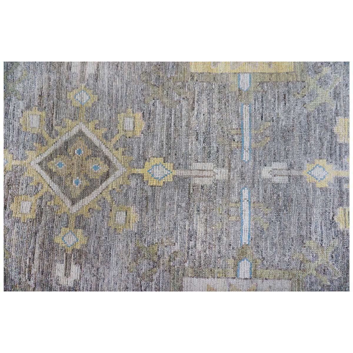 21st Century Turkish Oushak 10x13 Tuape, Ivory, & Yellow Handmade Area Rug For Sale 1