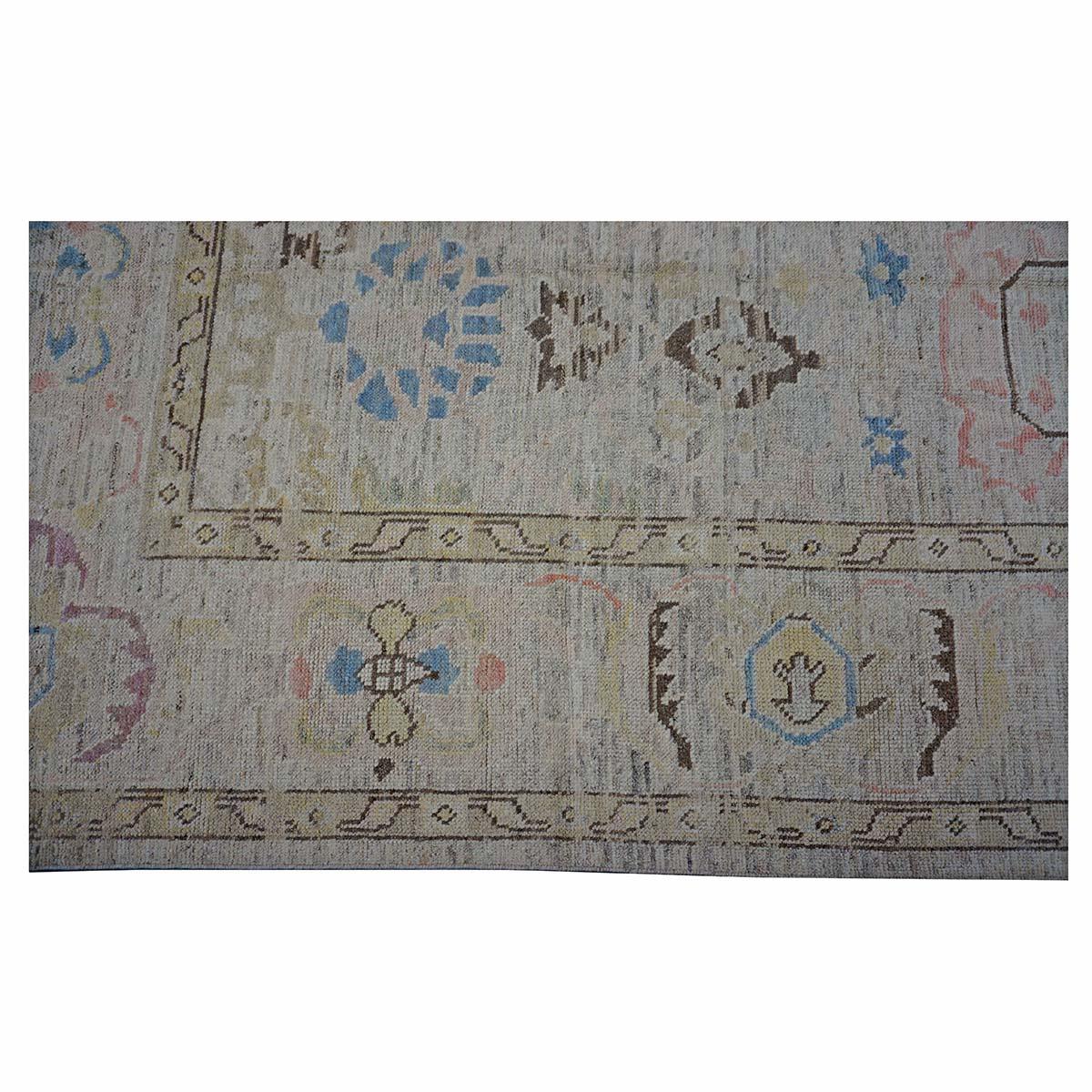 21st Century Türkisch Oushak 10X14 Elfenbein, Braun & Schiefer Blau Handmade Läufer Teppich im Zustand „Hervorragend“ im Angebot in Houston, TX