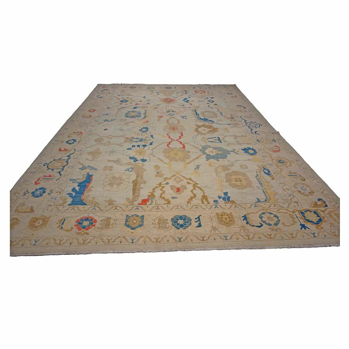   Ashly Fine Rugs présente un tapis turc Oushak 10X14 du 21e siècle, fabriqué à la main. Les tissages d'Oushak ont débuté au sud d'Istanbul, dans une région qui allait donner son nom au tapis, Oushak. Bien que les nomades aient d'abord produit des