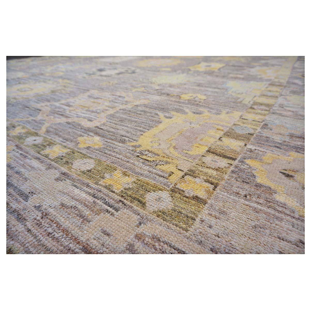 21st Century Turkish Oushak 10X16 Gold, Ivory & Gray Handmade Area Rug (tapis fait main) en vente 2