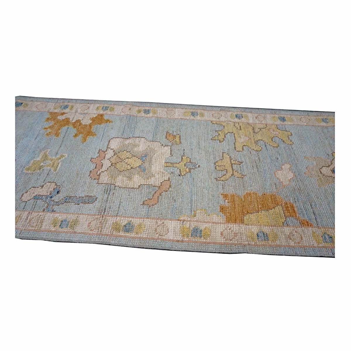 21st Century Turkish Oushak 2X10 Gold, Gray& Ivory, Handmade Area Rug (Tapis de sol fait à la main) en vente 2