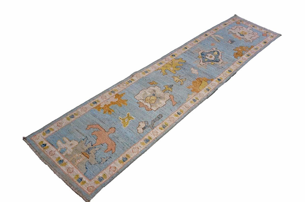 21st Century Turkish Oushak 2X9 Gold, Gray& Ivory, Handmade Area Rug (Tapis de sol turc 2X9 doré, gris et ivoire) Excellent état - En vente à Houston, TX