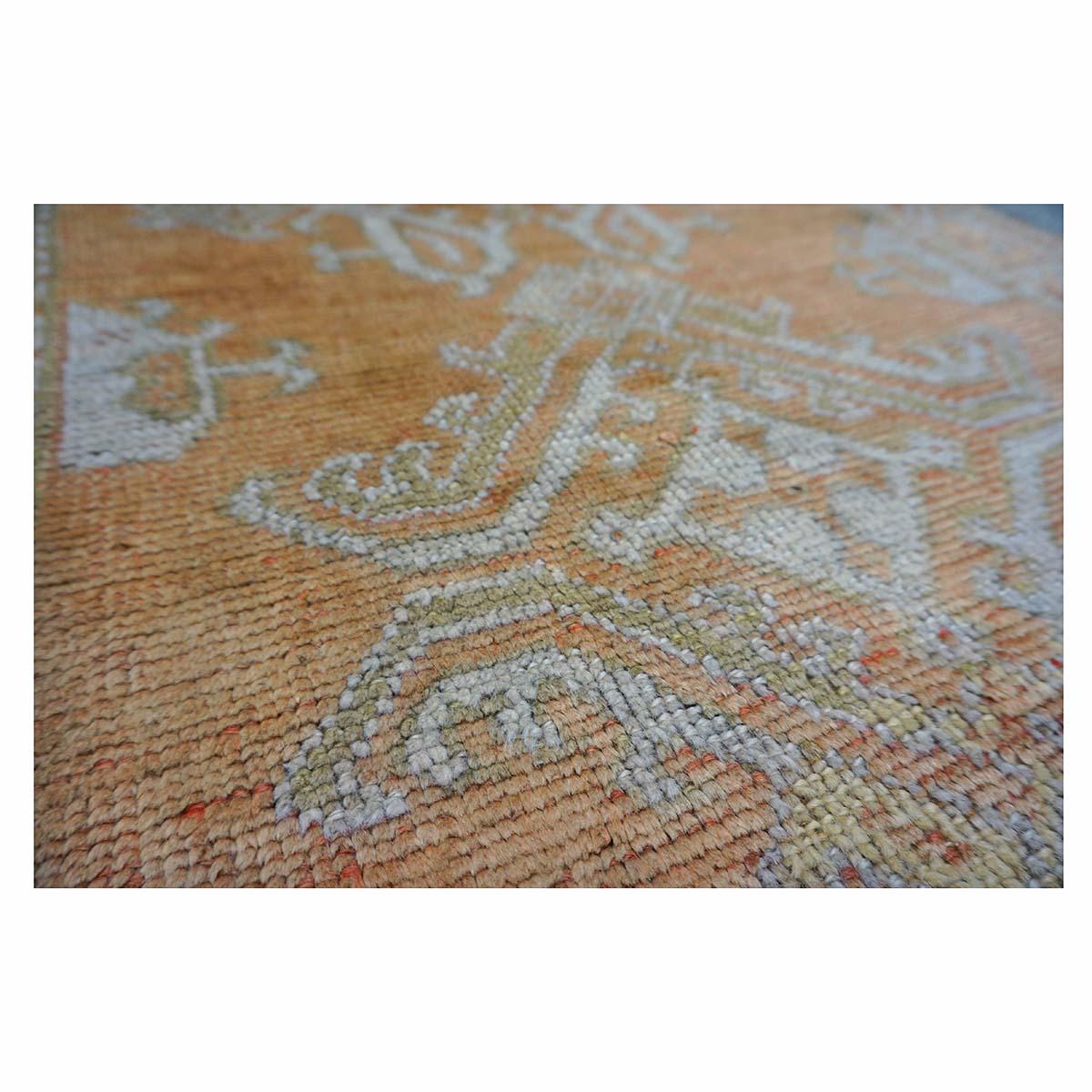 Tappeto turco 21st Century Oushak 3X11 Golden Beige & Khaki fatto a mano In condizioni ottime in vendita a Houston, TX