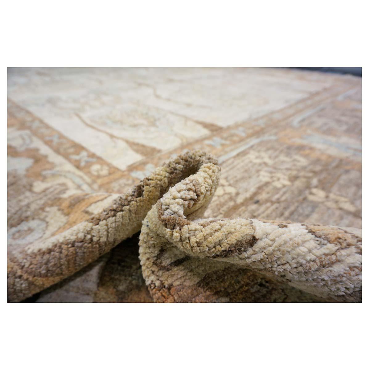 21st Century Turkish Oushak 3X11 Golden Beige & Khaki Tapis fait main en vente 1