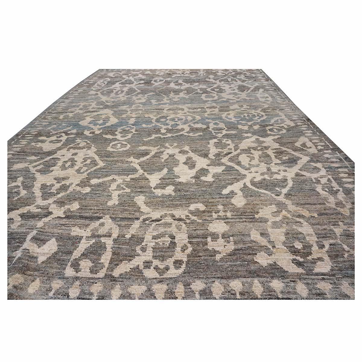 21st Century Turkish Oushak 8X12 Grau, Elfenbein & Holzkohle  Handgefertigter Vorleger (21. Jahrhundert und zeitgenössisch) im Angebot