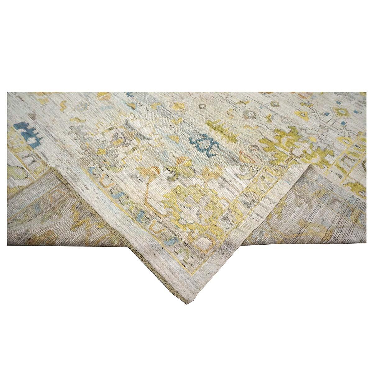 Tappeto Oushak turco del 21° secolo 9X13 avorio e oro realizzato a mano in vendita 1