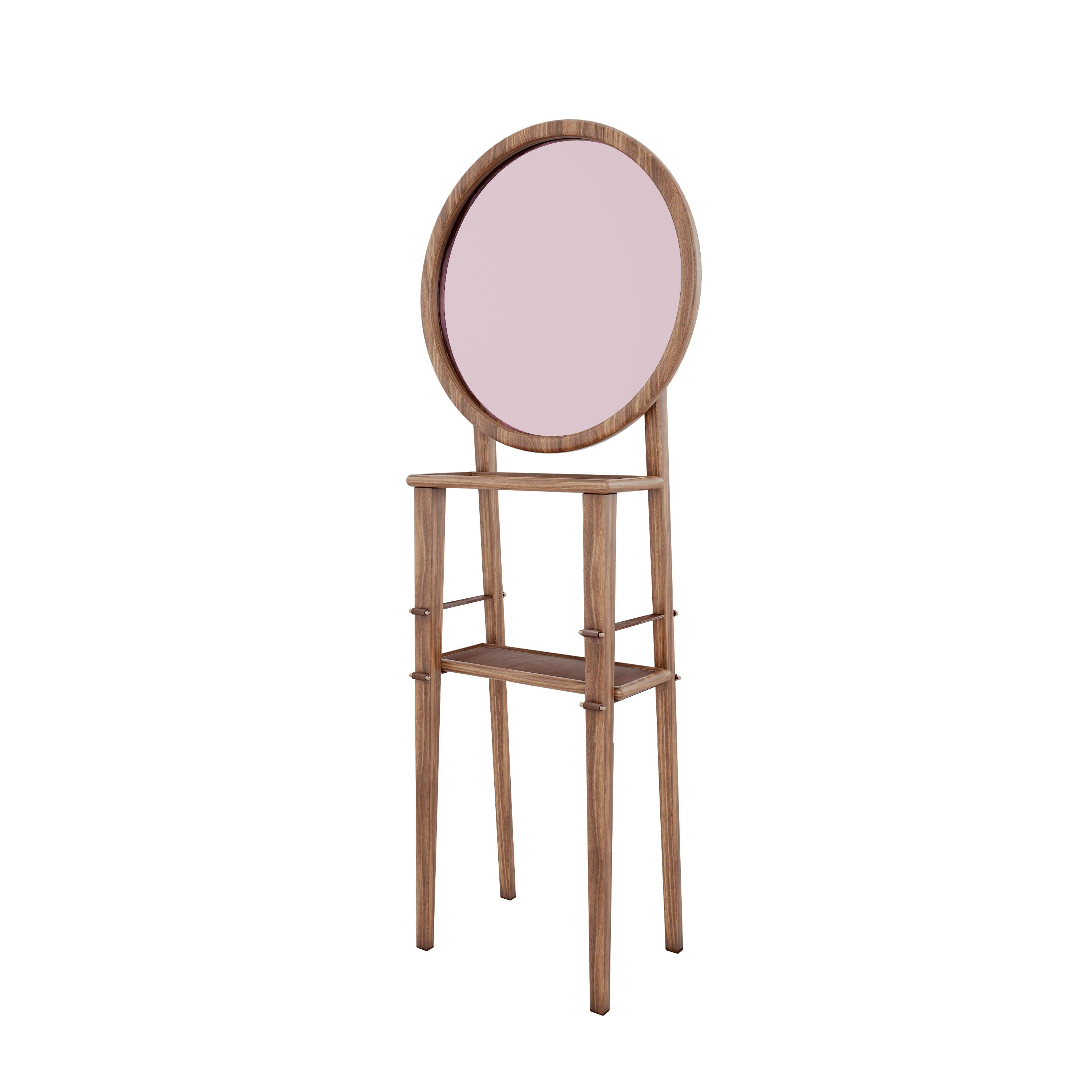 XXIe siècle et contemporain Miroir sur pied Turner du 21e siècle, en bois, fabriqué au Portugal  par Wood Tailors en vente