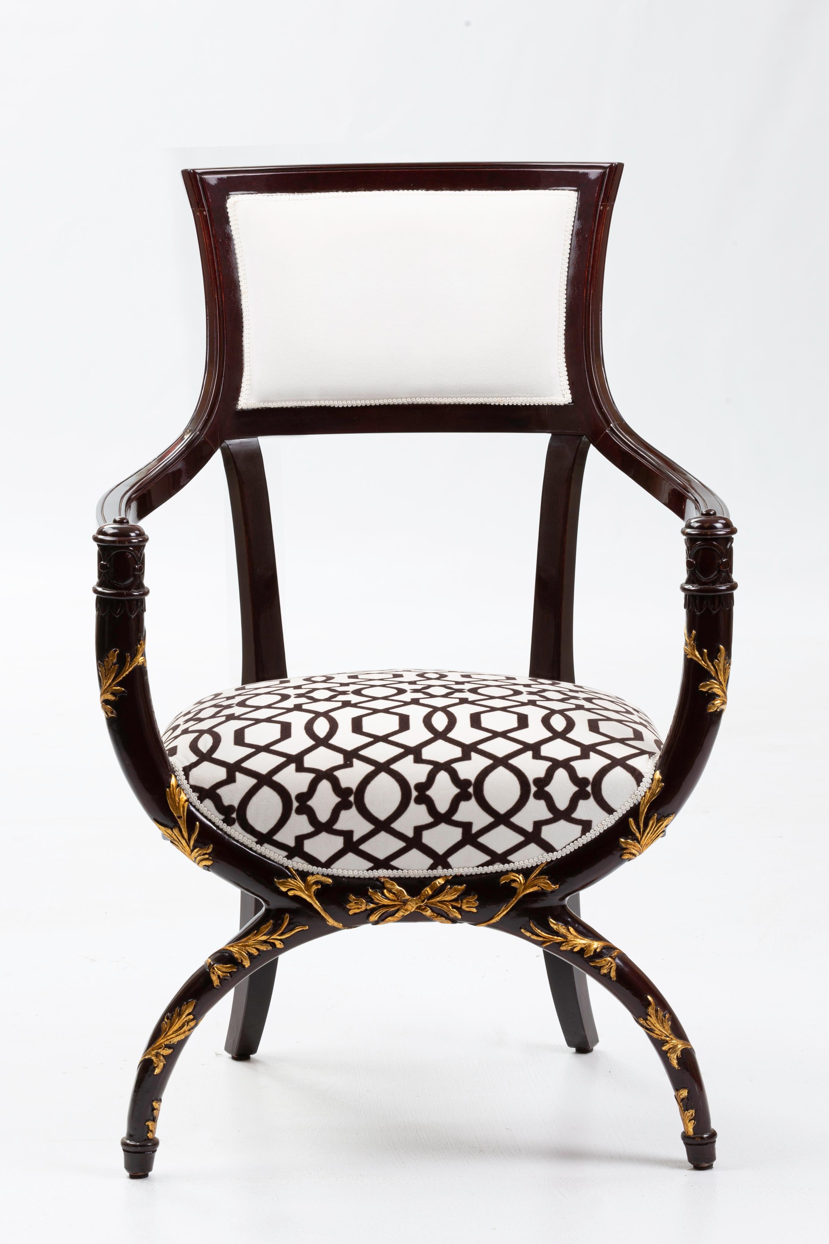 Italian 21st Century Twin Armchair, Velvet, Hand carved Solid Wood, Made in Italy For Sale