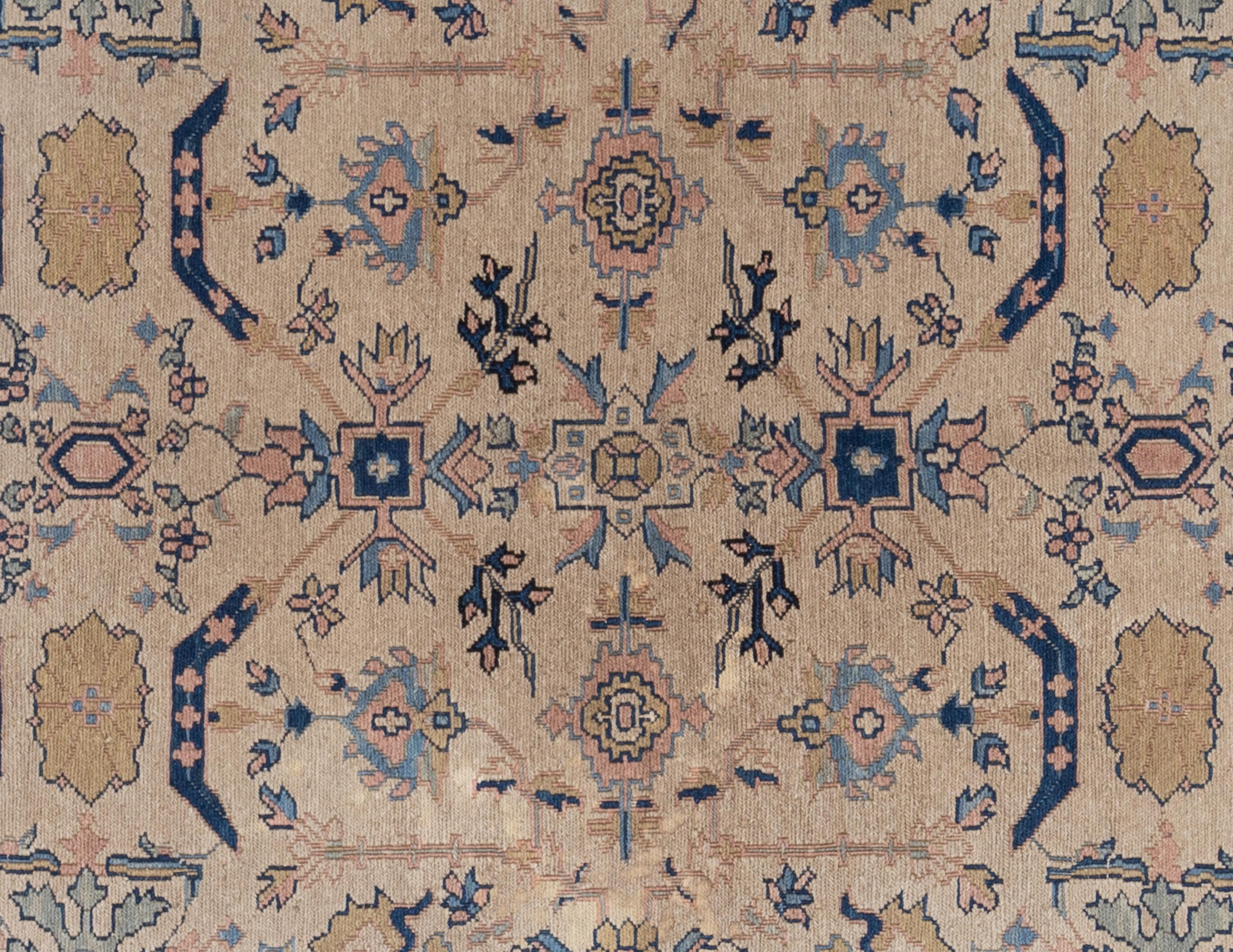 Un tapis ouzbek est une magnifique représentation de l'art de l'Asie centrale, riche en couleurs, en histoire et en motifs complexes. Tissés à la main par des artisans qualifiés en Ouzbékistan, ces tapis sont réputés pour leurs motifs éclatants, qui