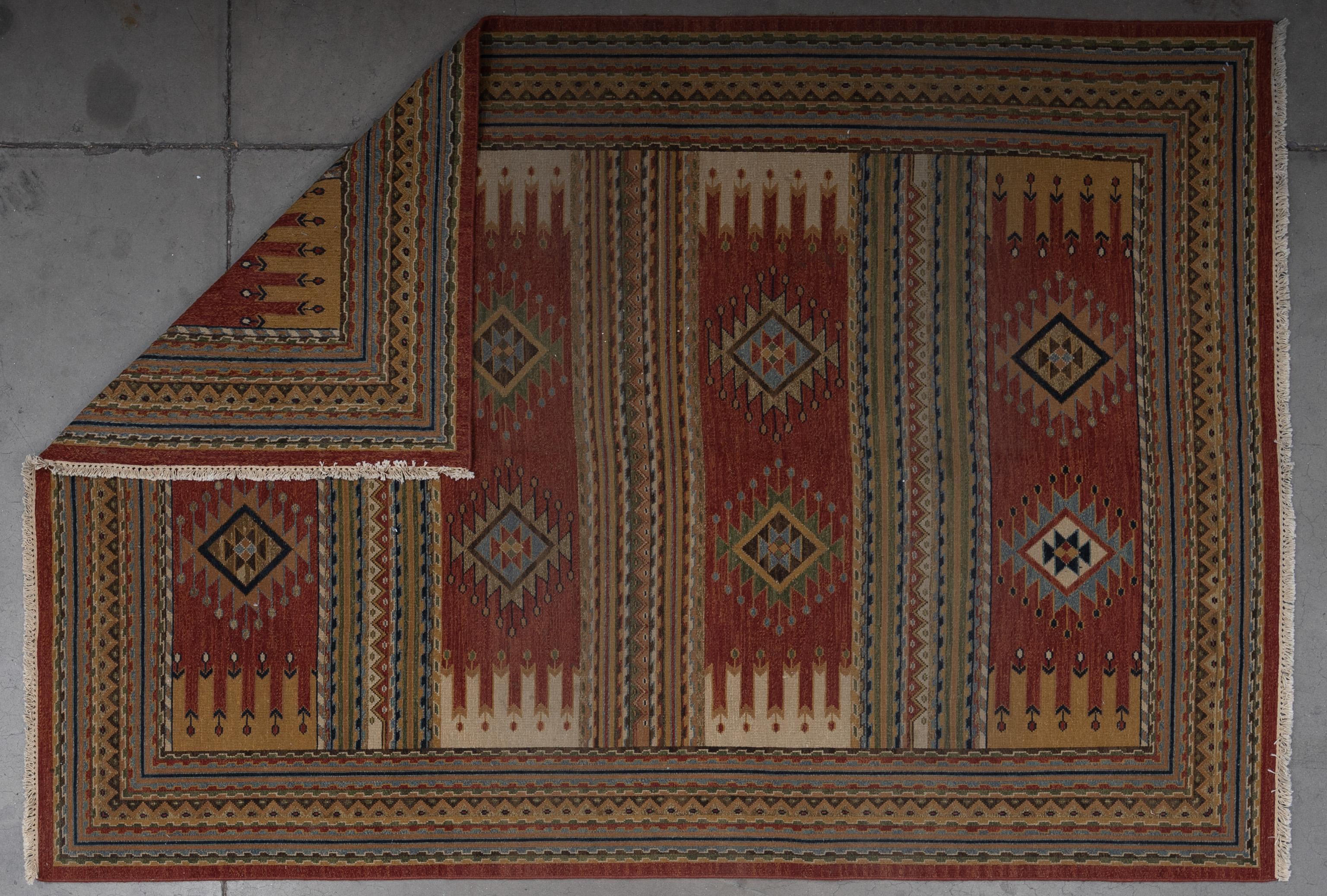 Alfombra uzbeka del siglo XXI en Nuevo estado para la venta en Paradise Valley, AZ