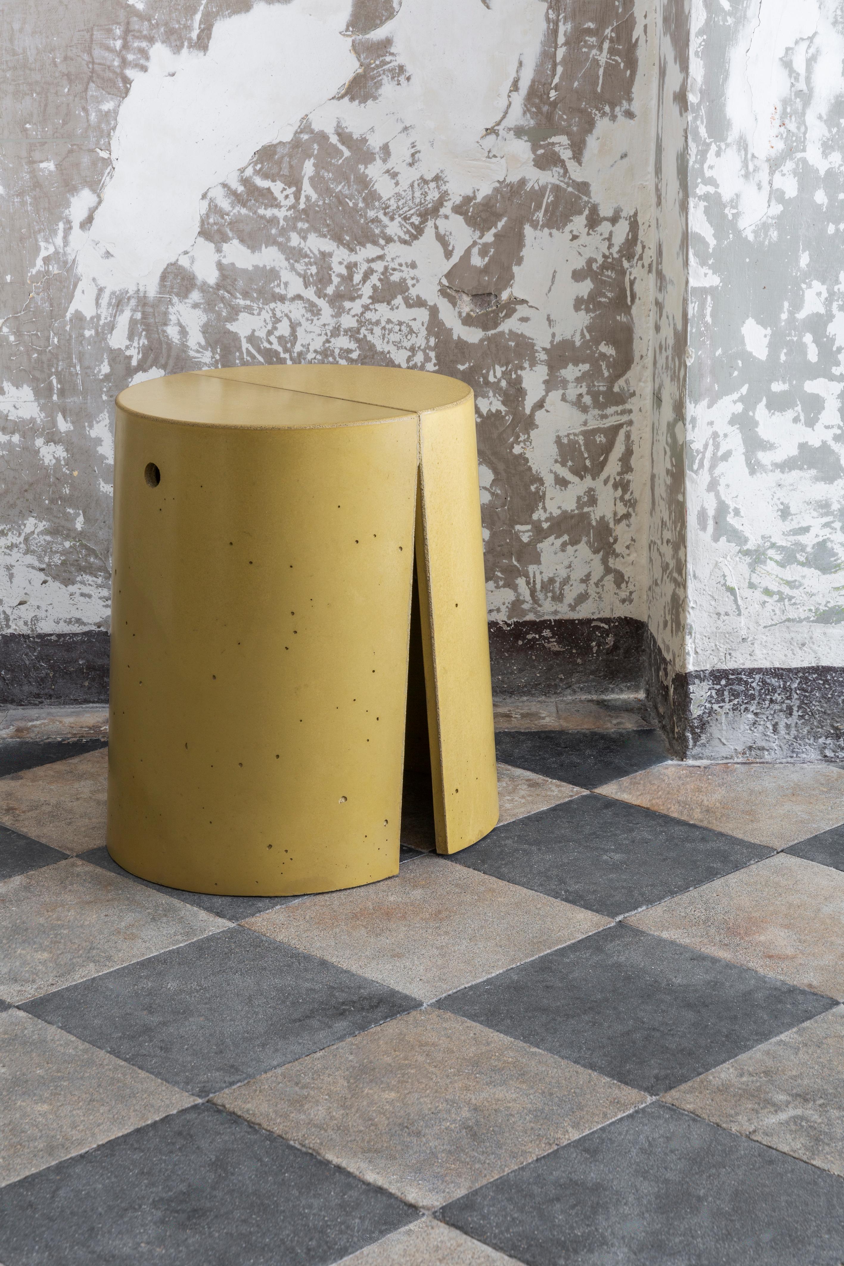 Contemporary 21st Century Varco Concrete Stool Designed by Ernesto Messineo for Forma&Cemento For Sale