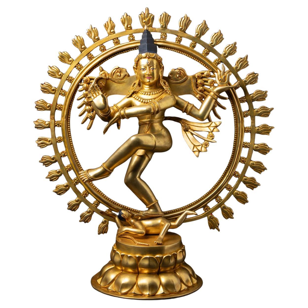21ème siècle Très beau Shiva Nataraja en bronze doré du Népal