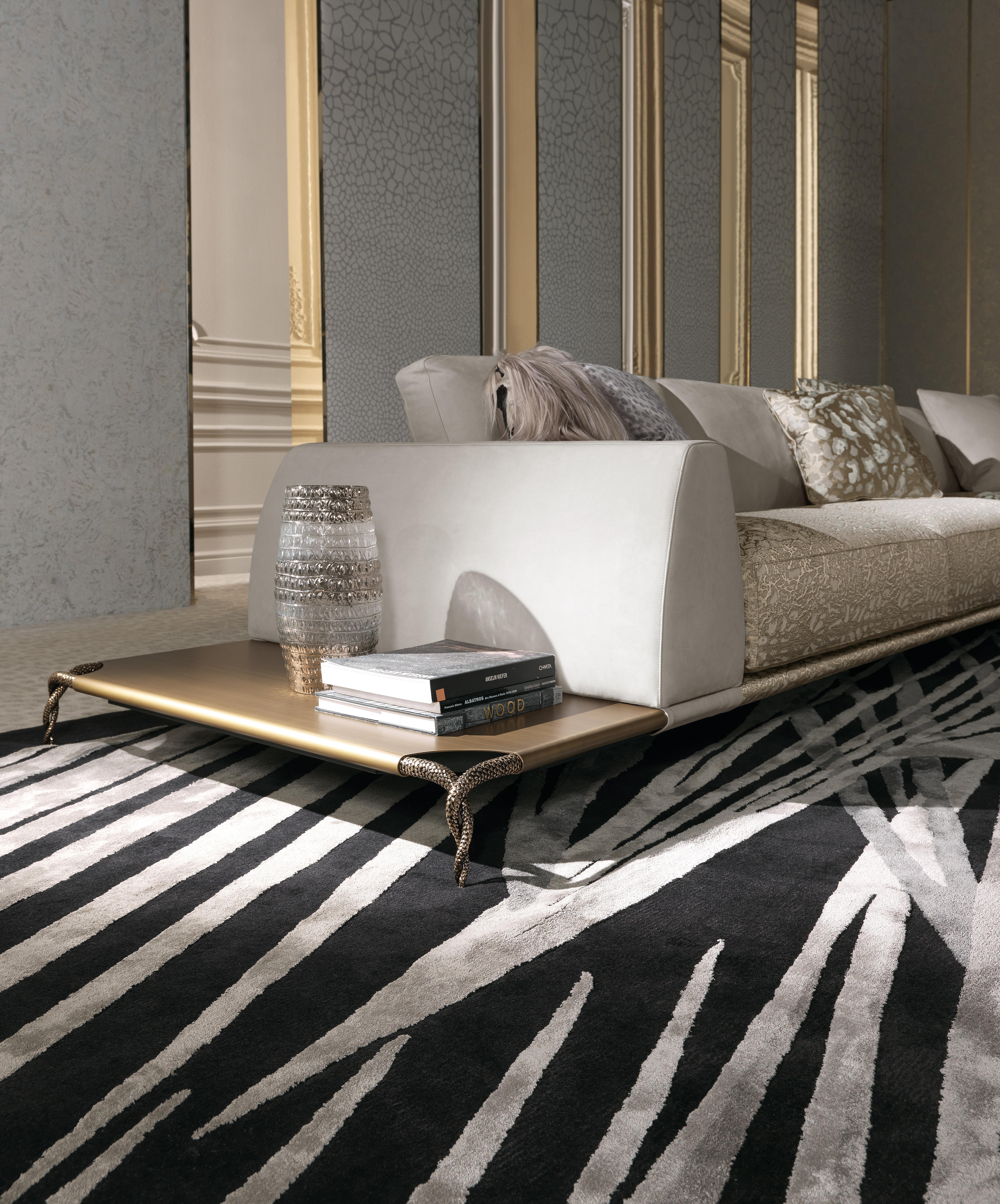 21st Century Viktoria Modular Sofa in Fabric by Roberto Cavalli Home Interiors In New Condition For Sale In Cantù, Lombardia