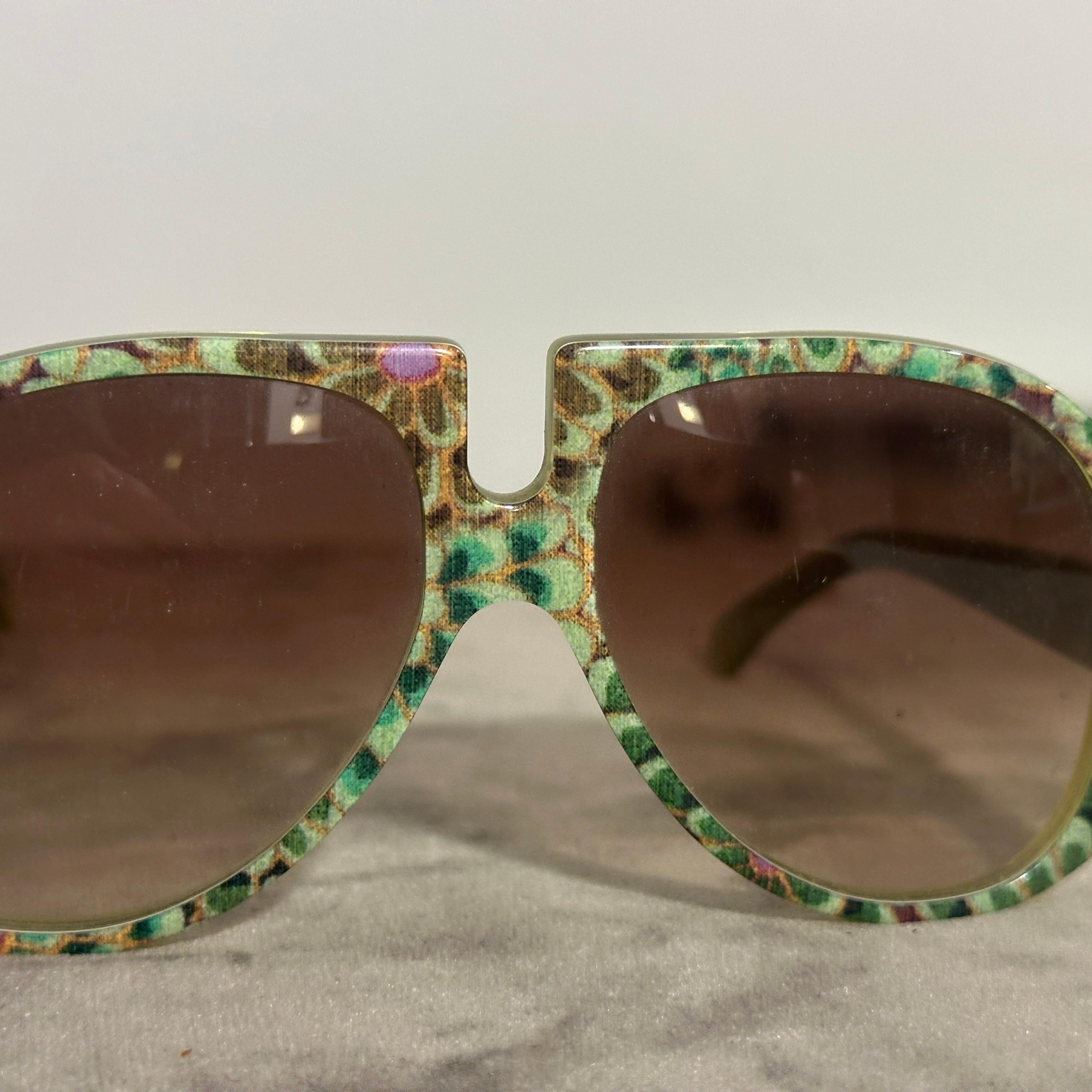 Übergroße italienische Vintage-Sonnenbrille des 21. Jahrhunderts von Patty Paillette Venedig im Angebot 2