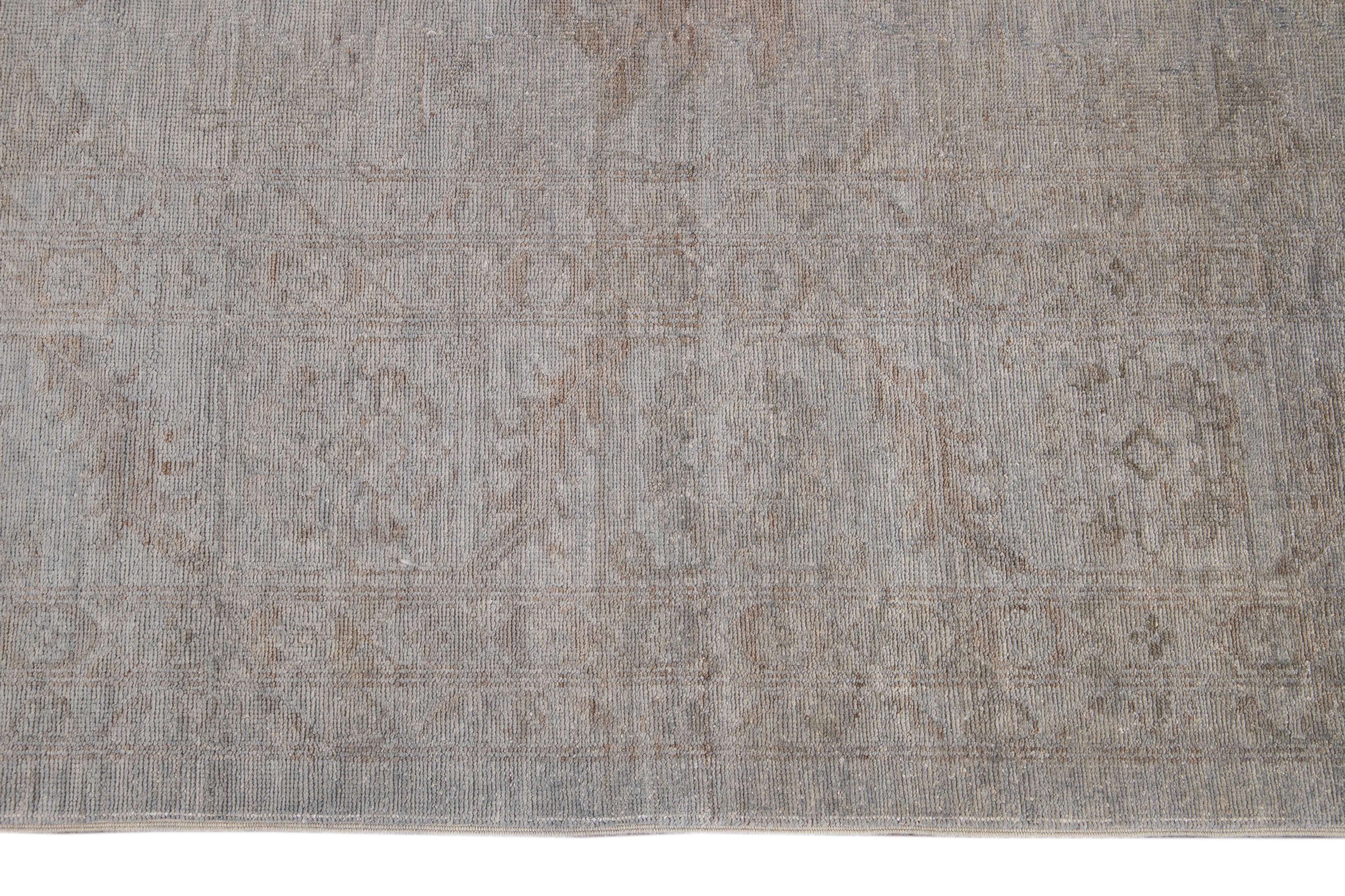 Hand-Knotted 21st Century Vintage Styel Oushak Wool Rug For Sale