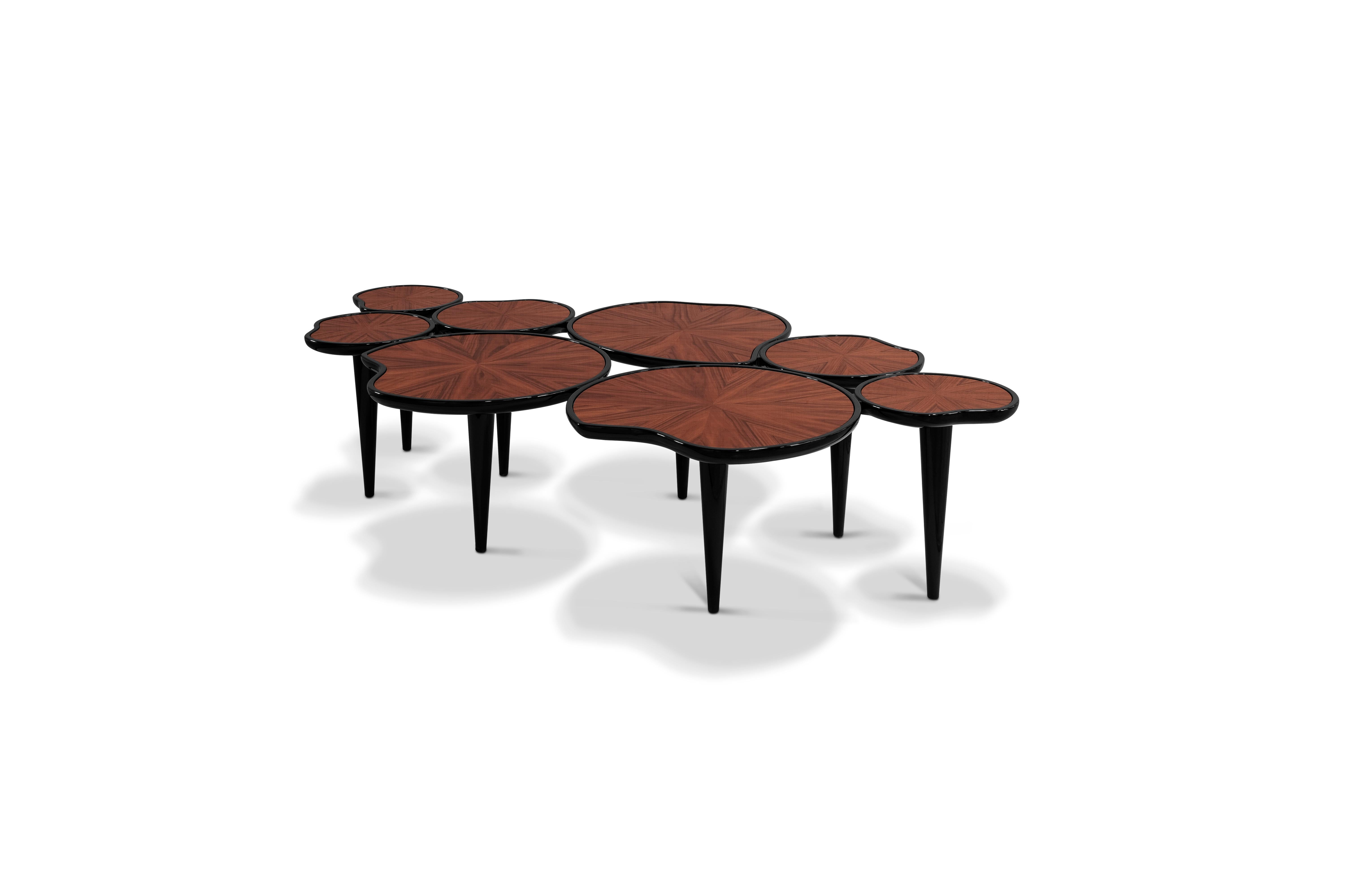 21st Century Waterlily Center Table Walnut Wood Lacquered Legs In New Condition For Sale In RIO TINTO, PT