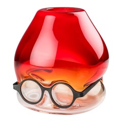 Siglo XXI ¿Dónde están mis copas? Bajo jarrón en rojo cristal de Ron Arad
