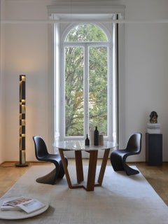 Galería de imágenes de la Mesa de Comedor de Exterior Redonda de Cesta de Teca de Mármol de Carrara Blanco del siglo XXI