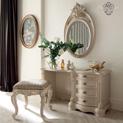 21st Century White Classic Toelette by Modenese Gastone Luxury Interiors