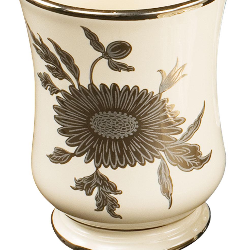 Porcelana blanca del siglo XXI  y vidrio de porcelana decorado Luis XVI en venta