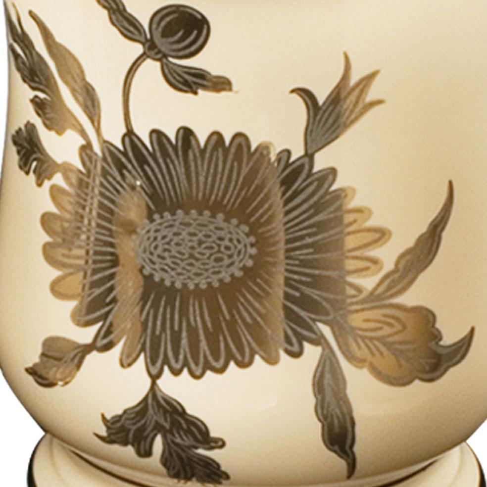 Porcelana blanca del siglo XXI  y dispensador de jabón líquido de porcelana decorado Italiano en venta