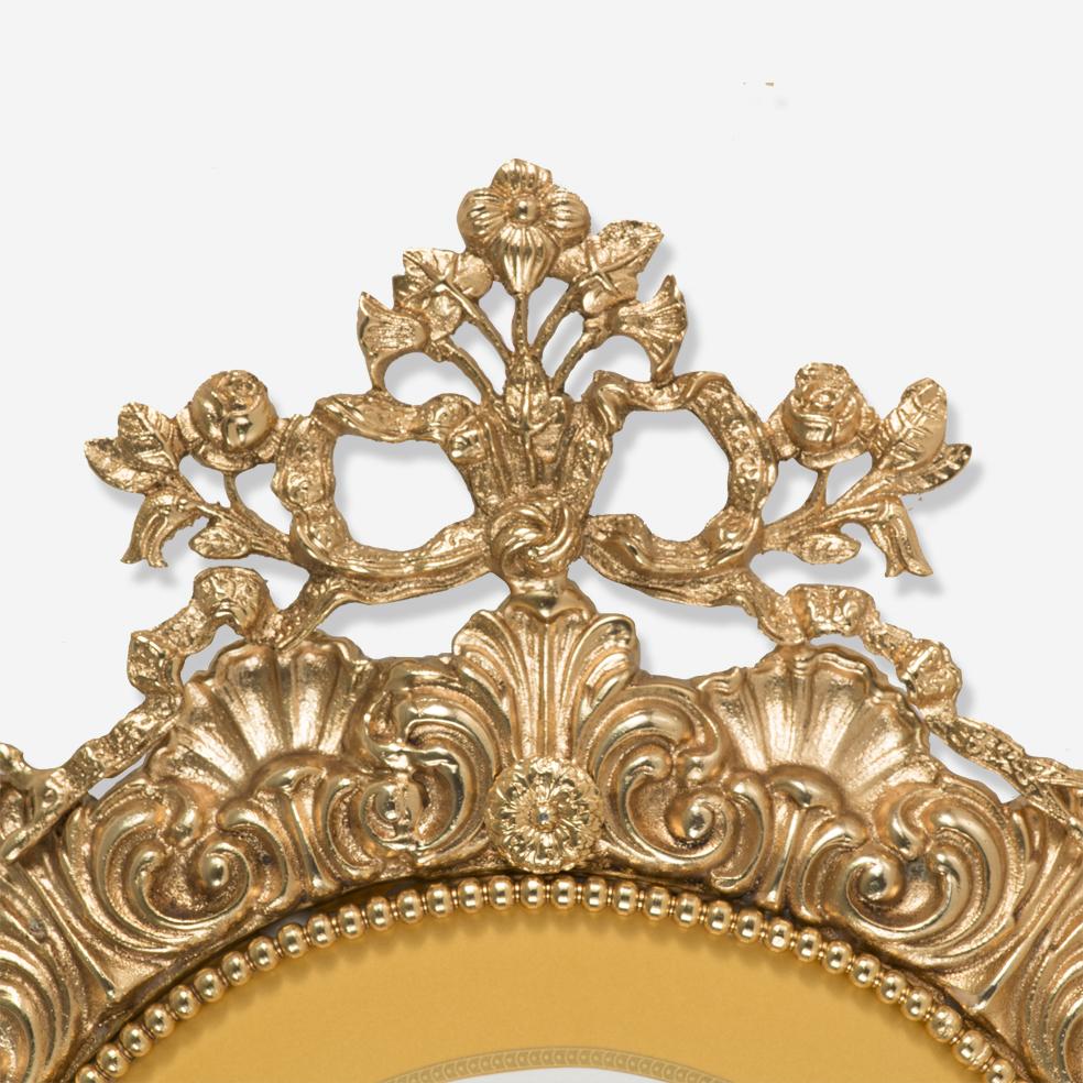 Wanduhr aus weißem Porzellan mit goldenem Seidendekor aus dem 21. Jahrhundert (Louis XVI.) im Angebot