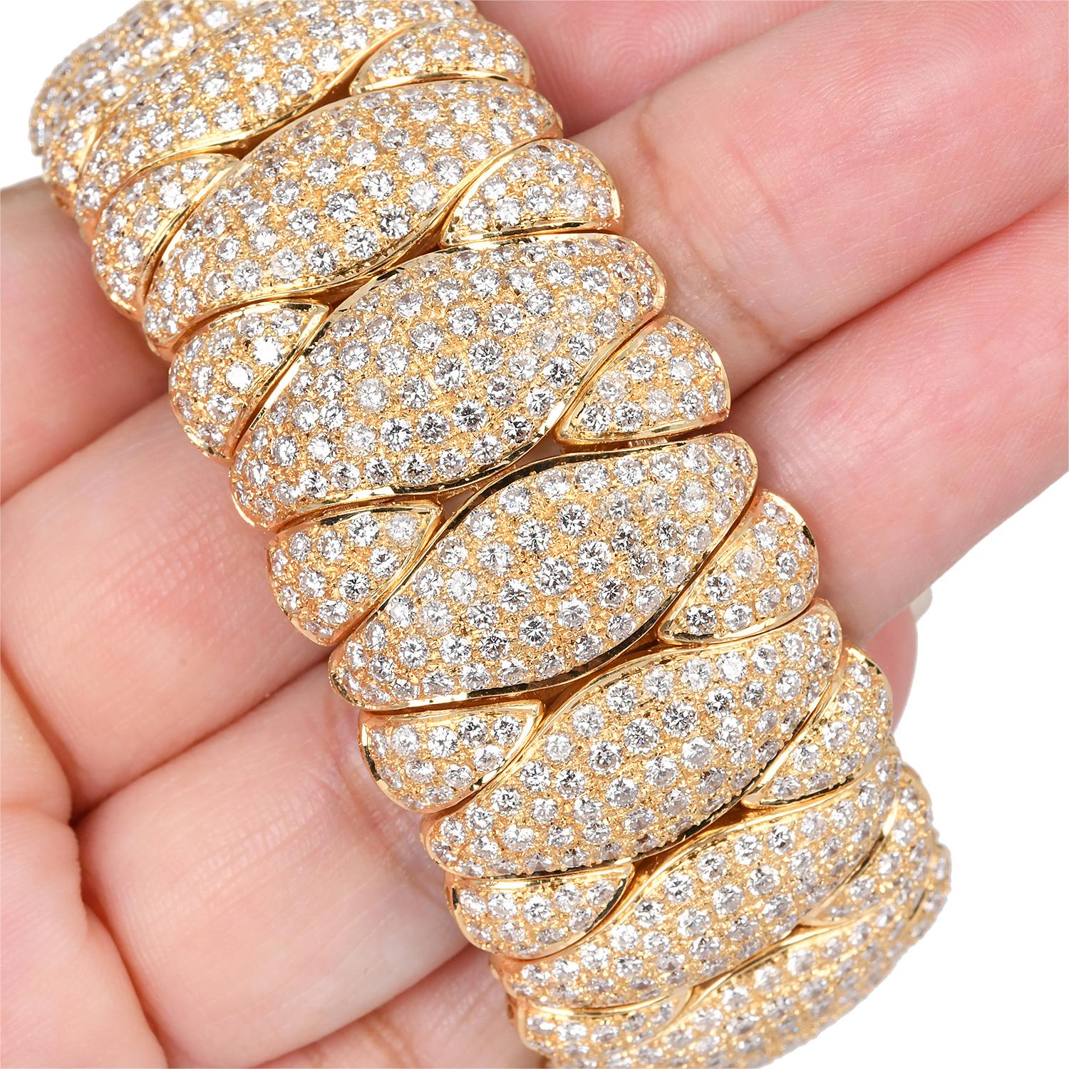 21st Century  Wide 27.0cts Diamond 18K Wide Cuff Bangle  For Sale 1