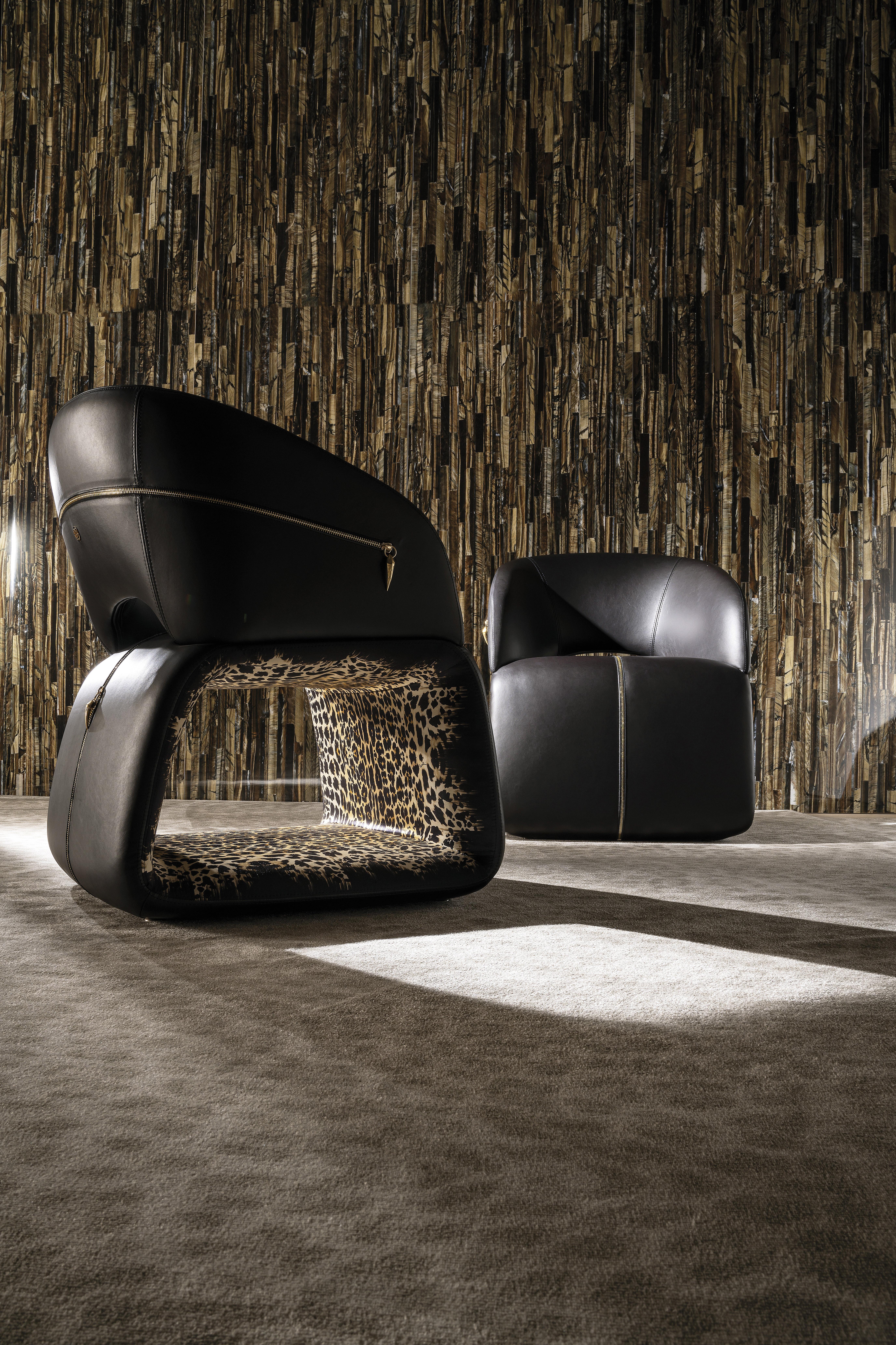 21st Century Wild Armchair in Black Leather by Roberto Cavalli Home Interiors For Sale 1