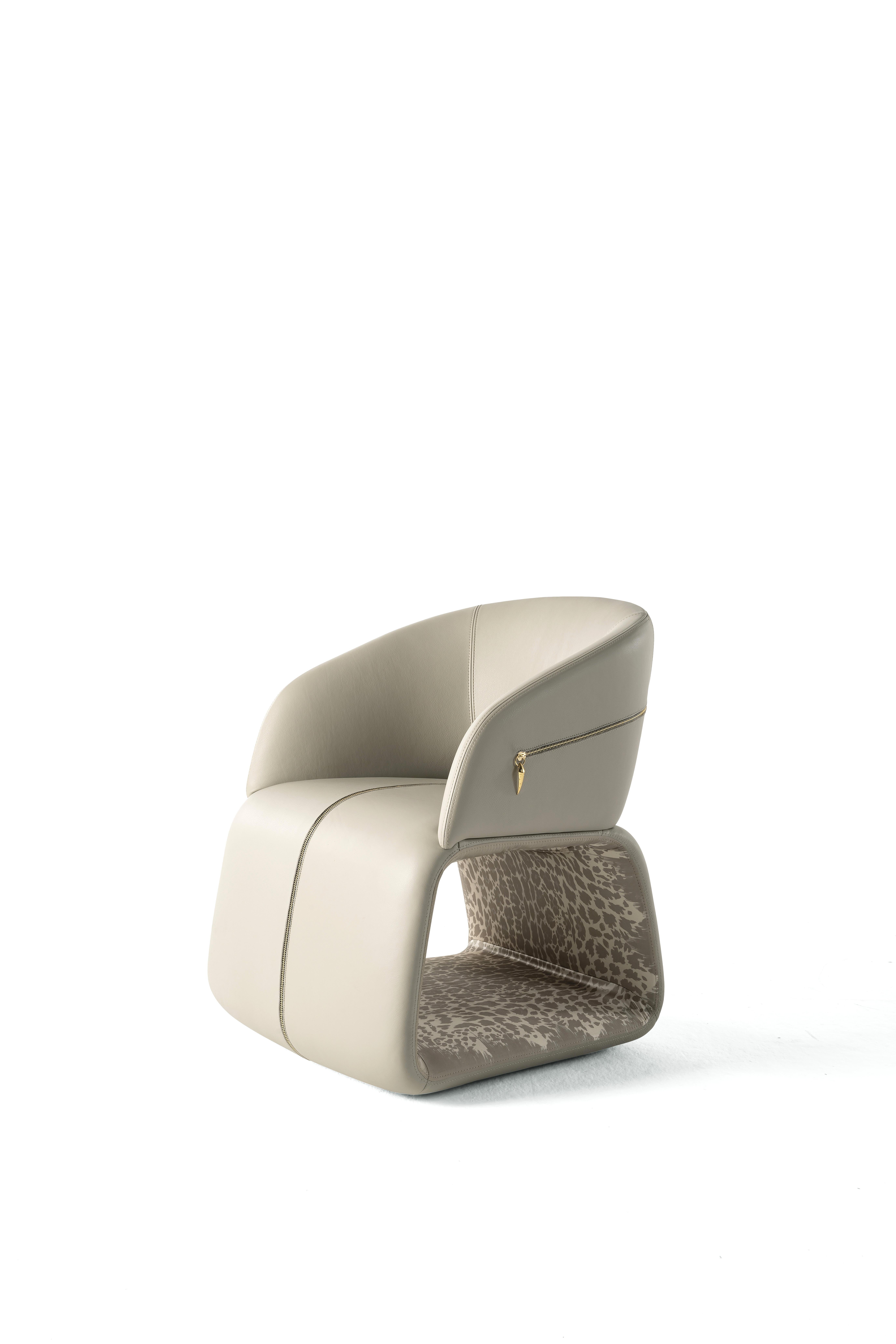 Modern 21st Century Wild Armchair in Leather by Roberto Cavalli Home Interiors For Sale