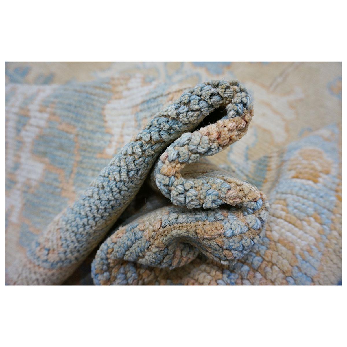 William Morris Donegal-Teppich des 21. Jahrhunderts in Elfenbein und Braun (Wolle) im Angebot