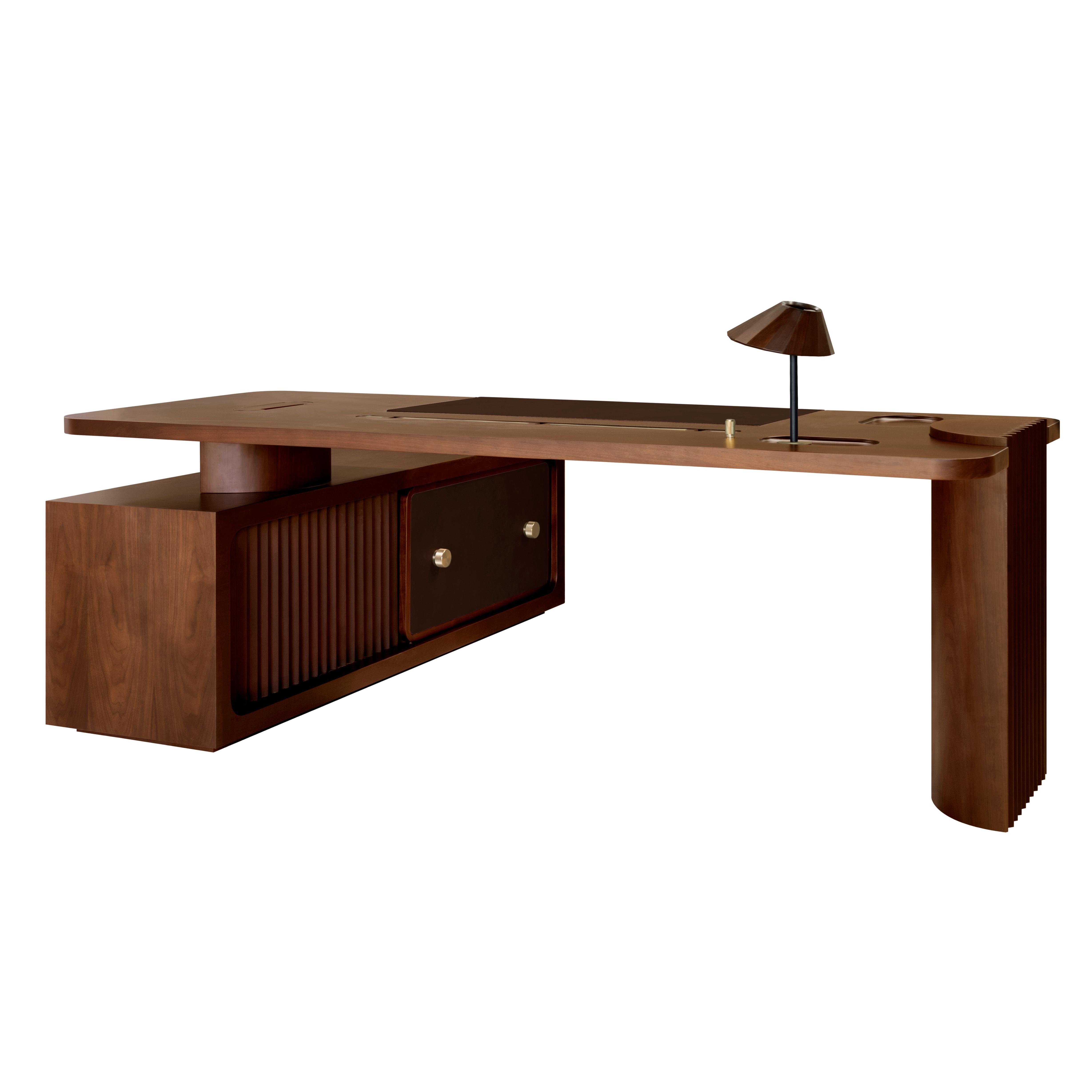 21° Scrivania Willington Legno Noce Pelle Realizzata a mano in Portogallo da Wood Tailors in vendita 1