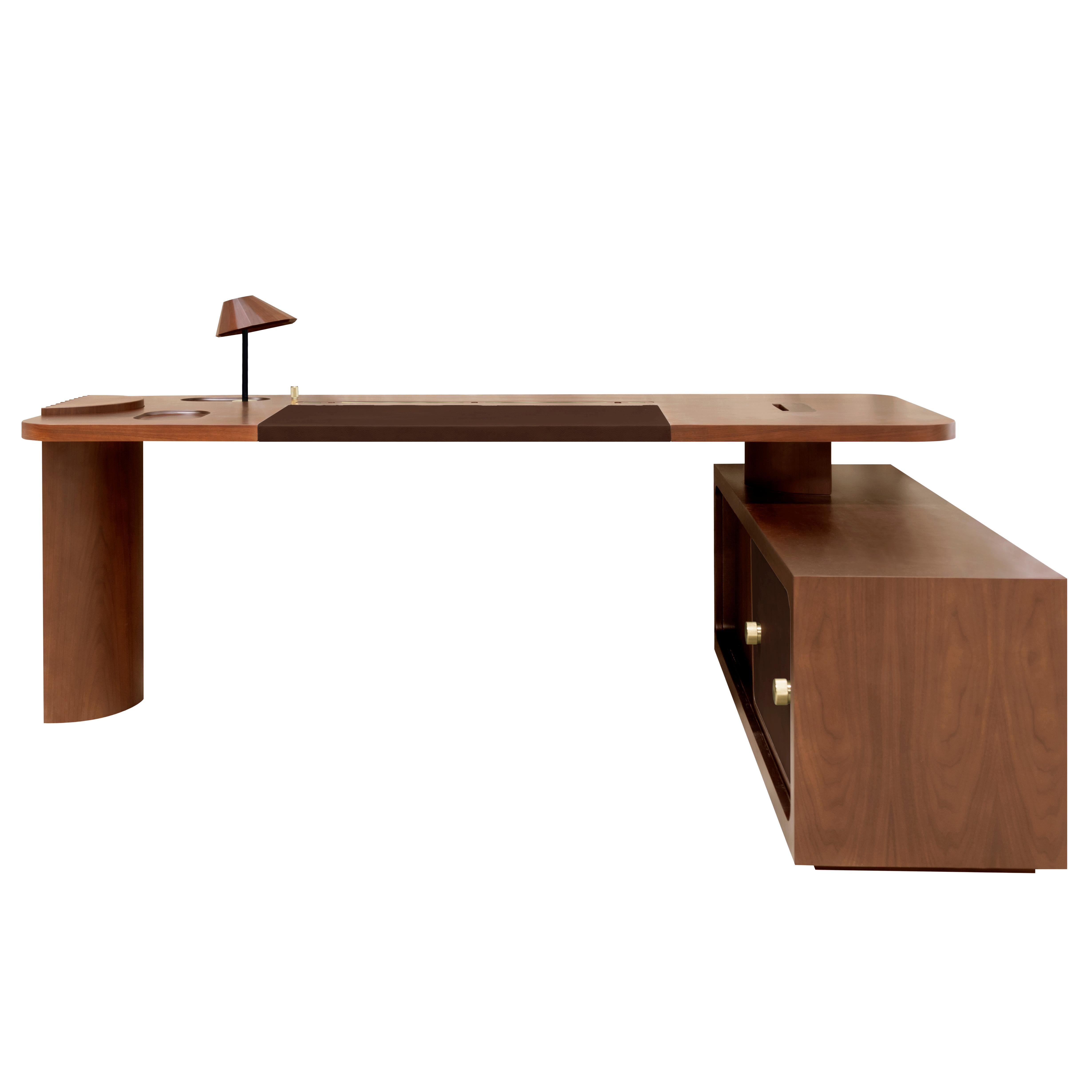 21° Scrivania Willington Legno Noce Pelle Realizzata a mano in Portogallo da Wood Tailors in vendita 3