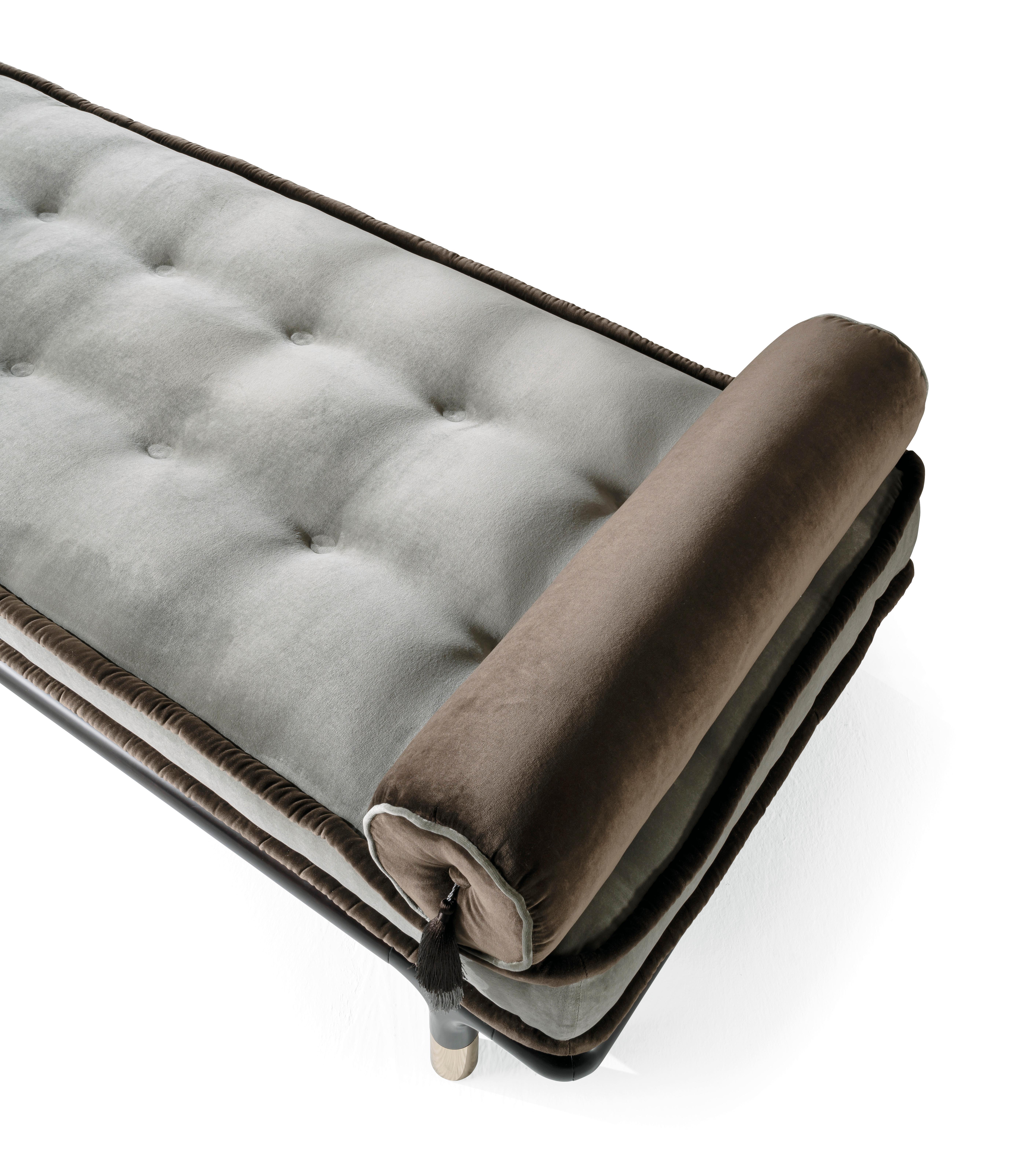 Modern 21st Century Woodstock Daybed in Velvet One Roll Cushion by Etro Home Interiors For Sale