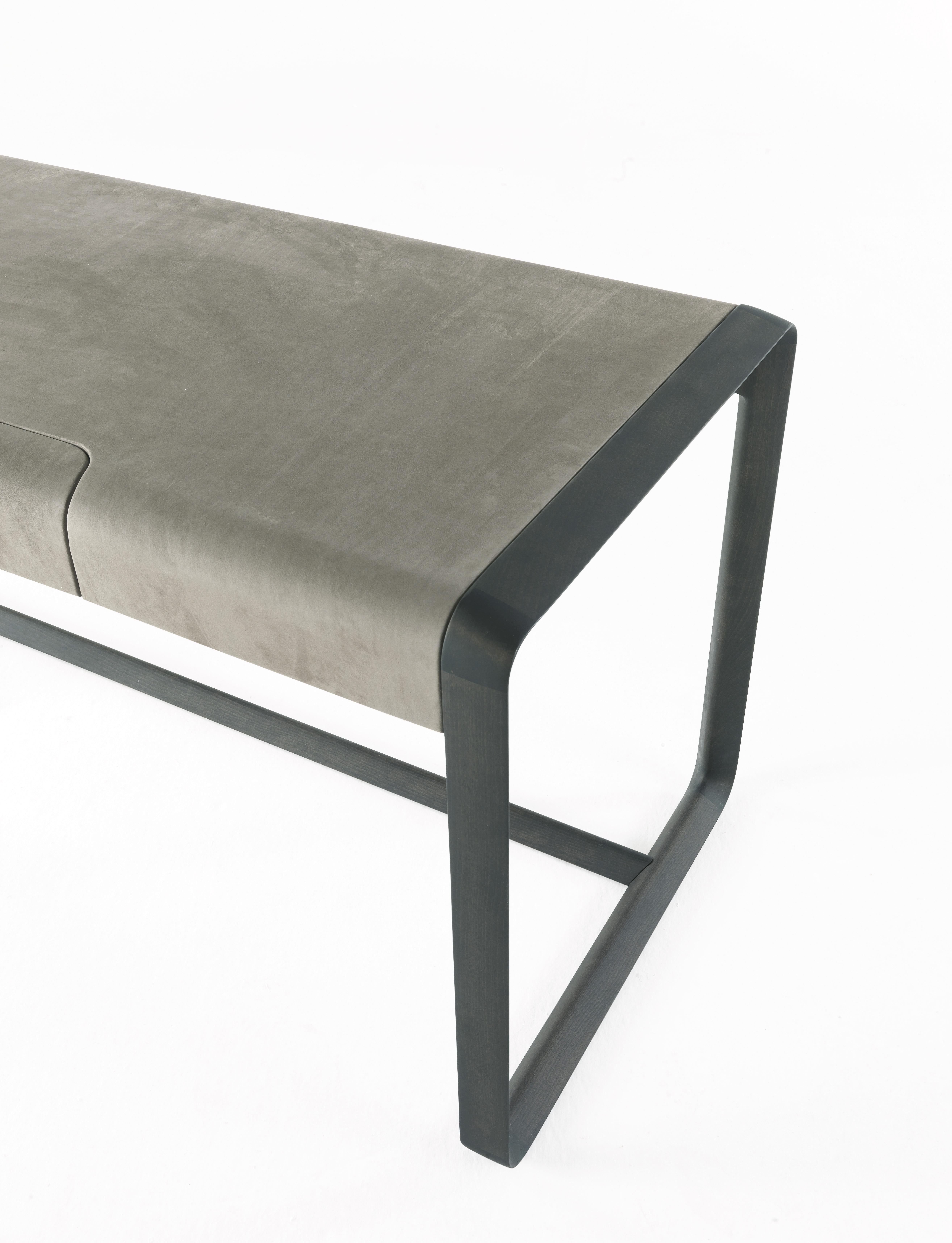 Modern 21st Century Wynwood Desk in Leather by Gianfranco Ferré Home For Sale