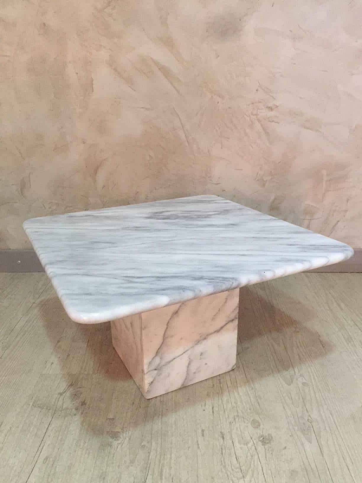 21st Century, White Carrara Marble Coffee Table In Good Condition In LEGNY, FR