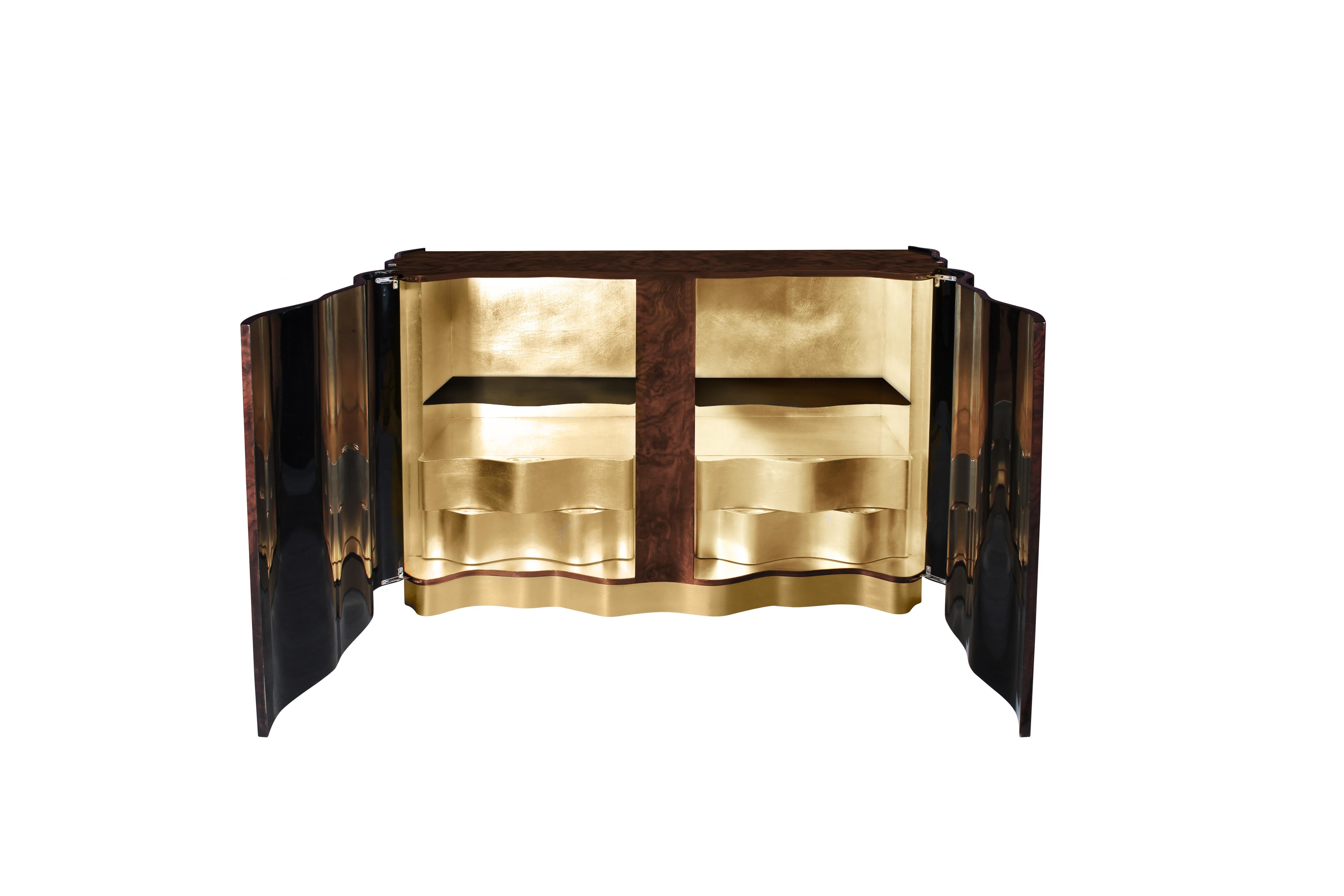 Velours 21st Horizon Sideboard Walnut Wood Roots Black Made in Portugal by Malabar en vente