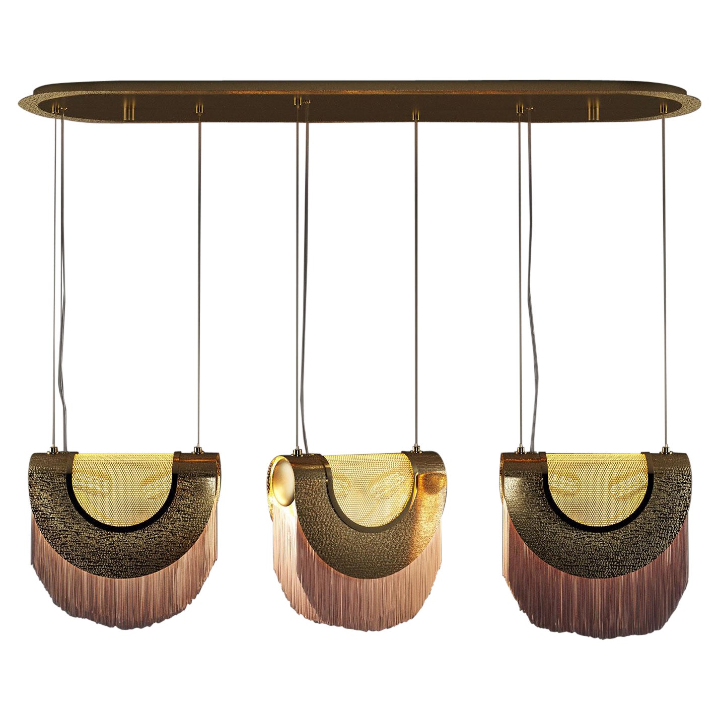 Lampada a sospensione 21st Seoul con frange di seta in ottone Made in Portugal di Creativemary in vendita