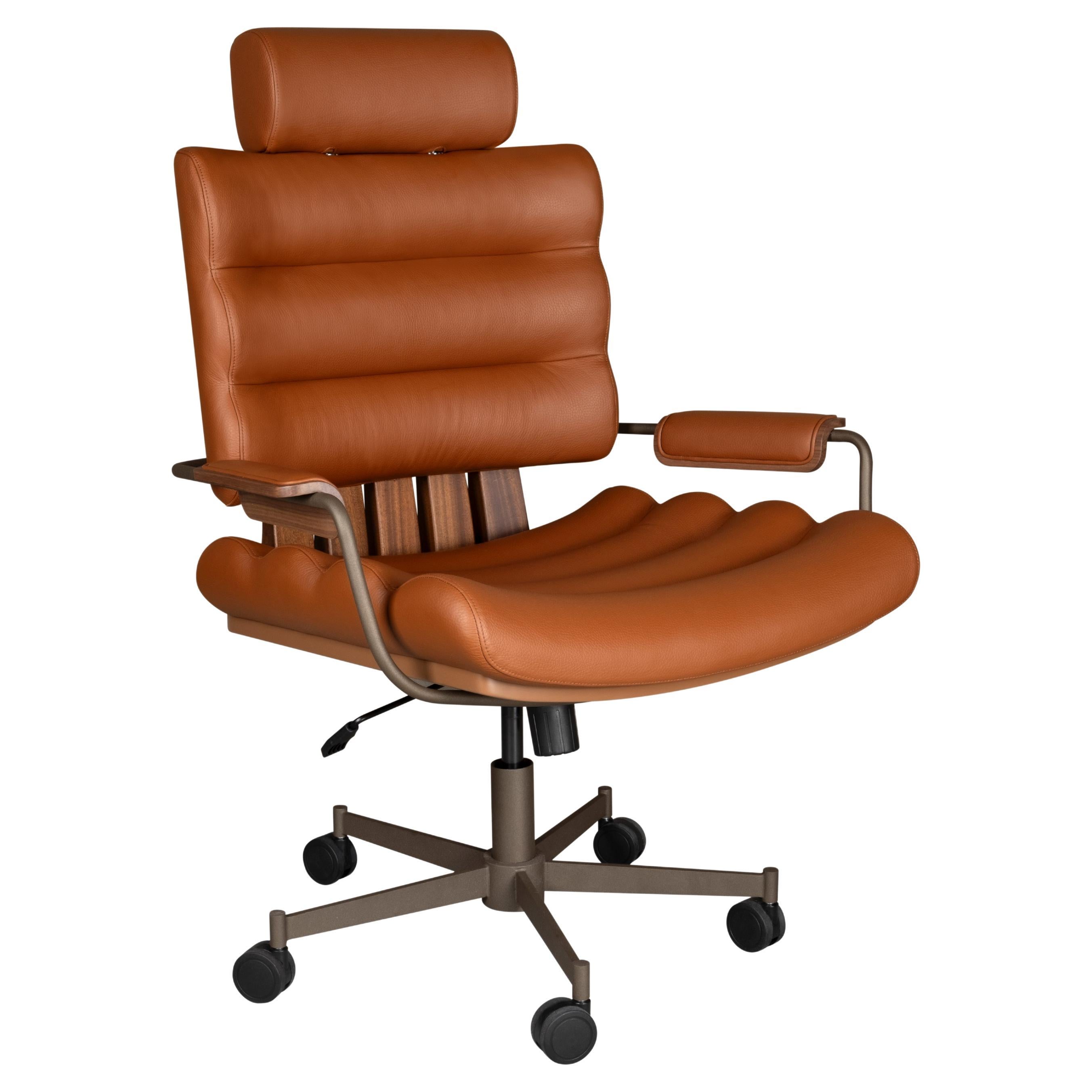 21° Sedia da ufficio Thomas II in pelle Siza, legno di noce, acciaio di Wood Tailors